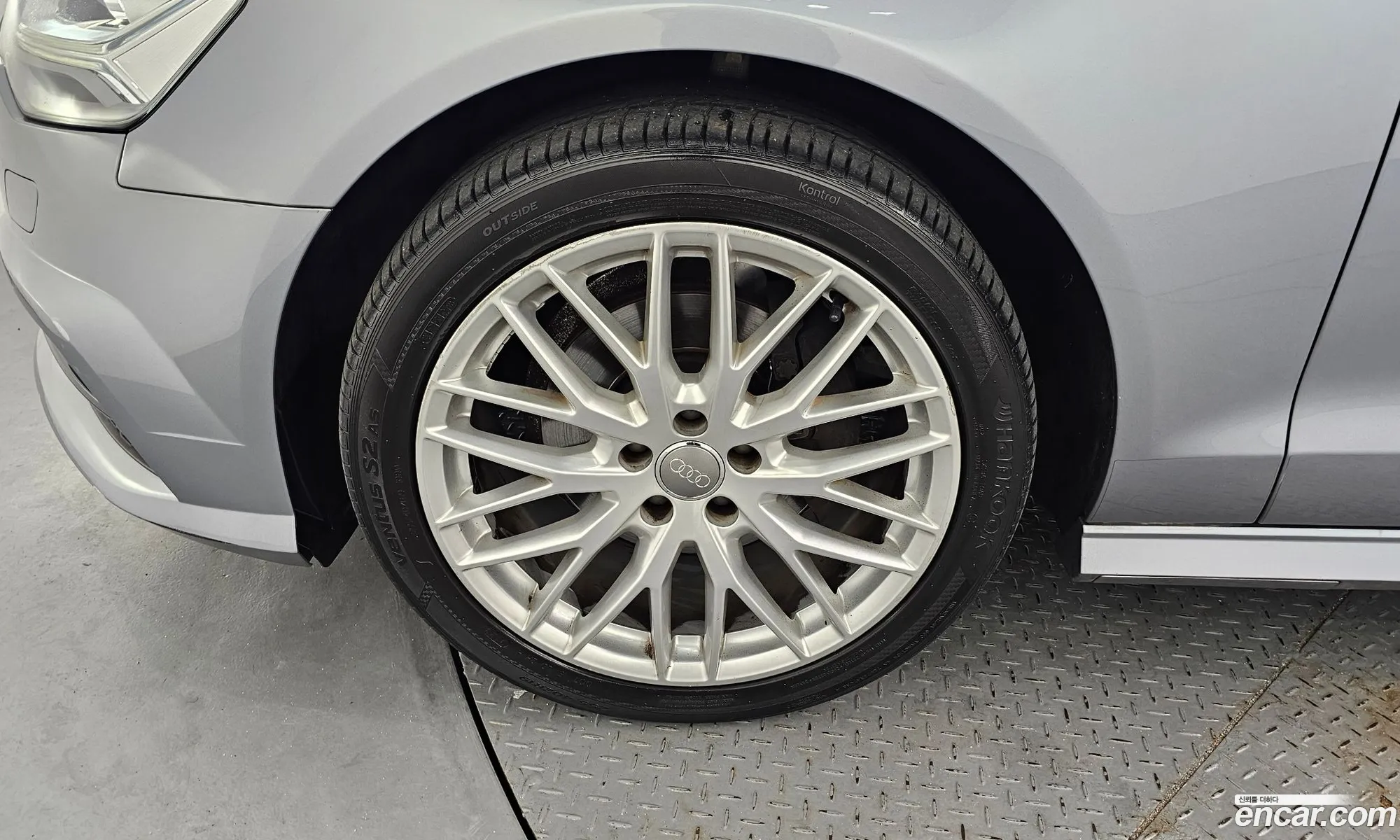 Audi A6 2018 WAUZZZ4G2JN065670 — 7