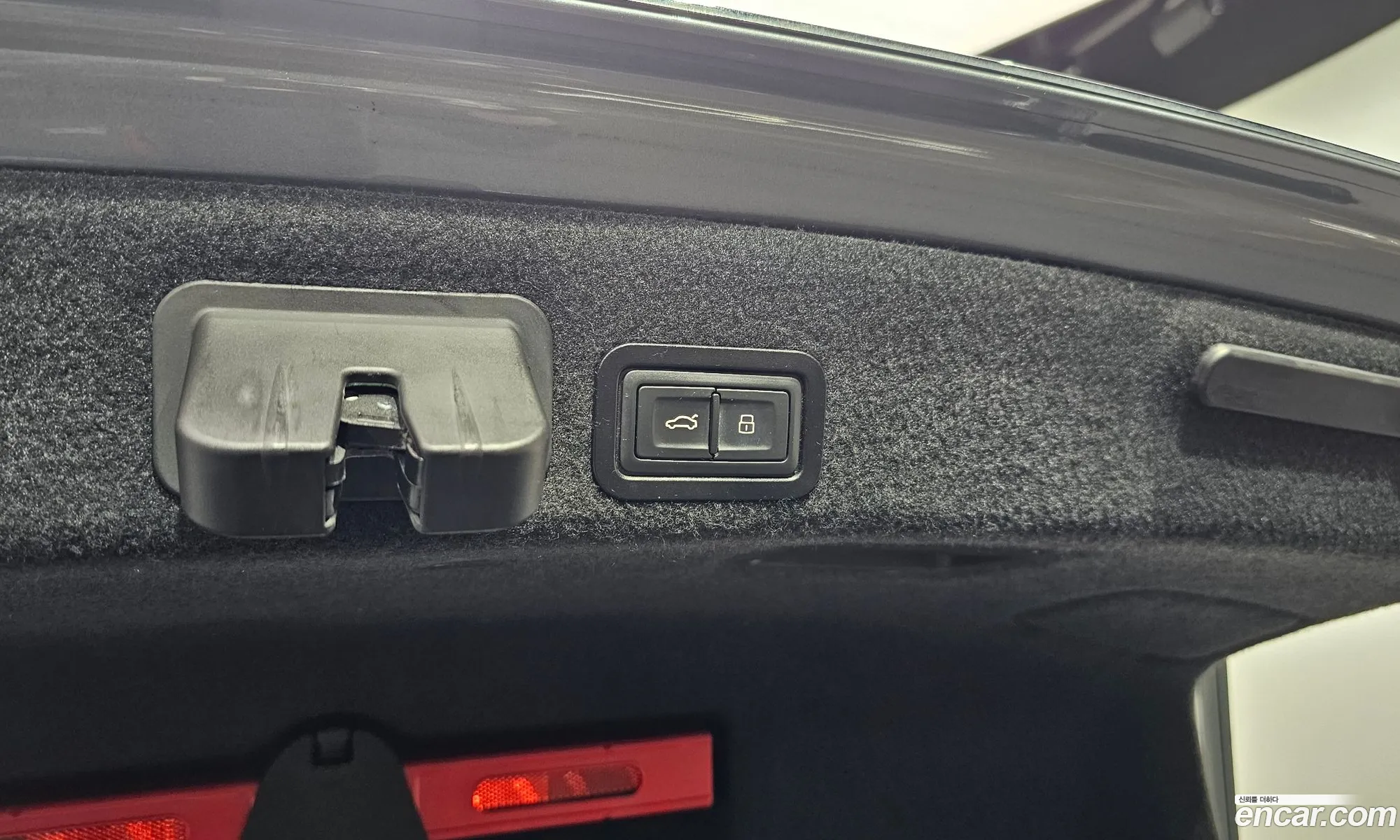 Audi A6 2018 WAUZZZ4G2JN065670 — 16