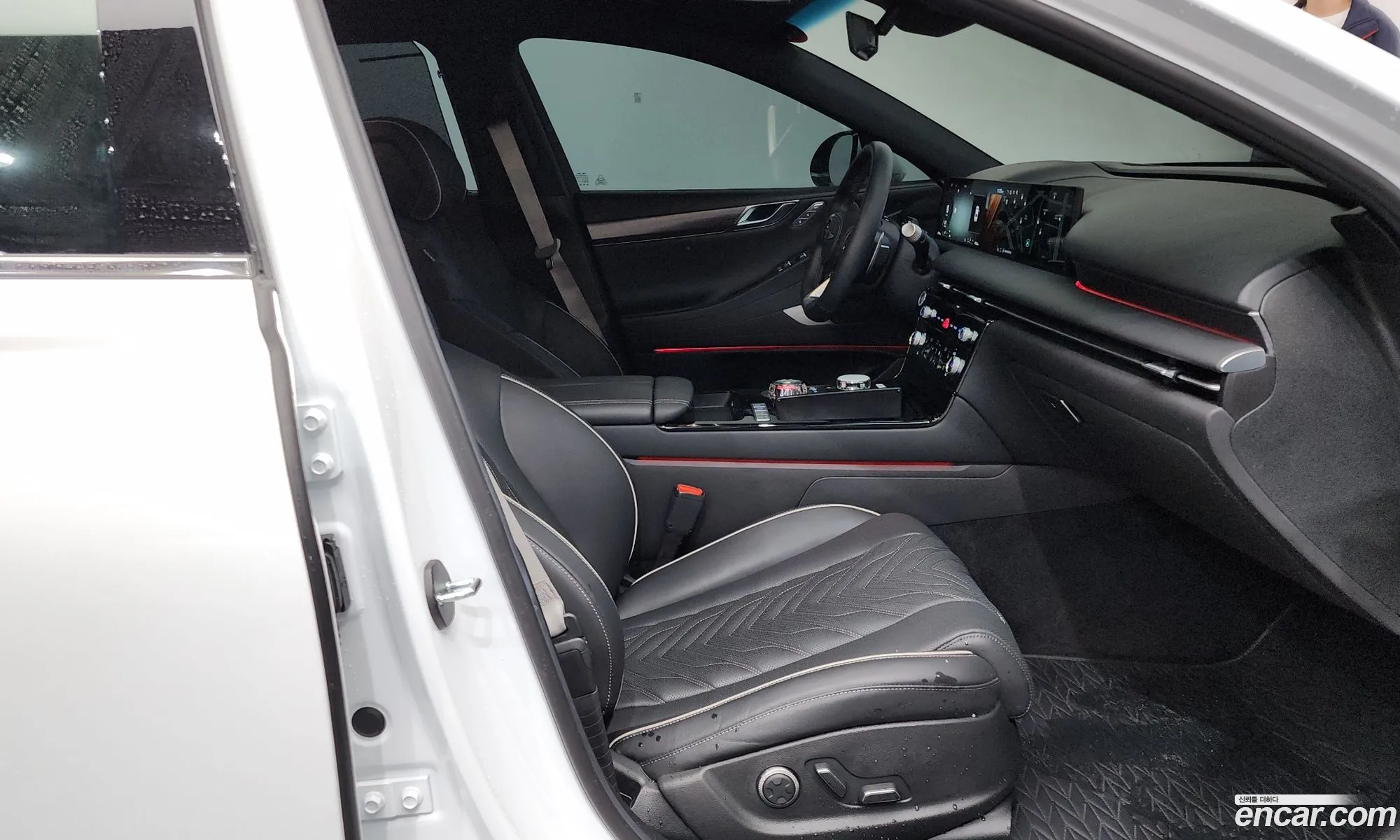 Genesis G80 2025 — 10