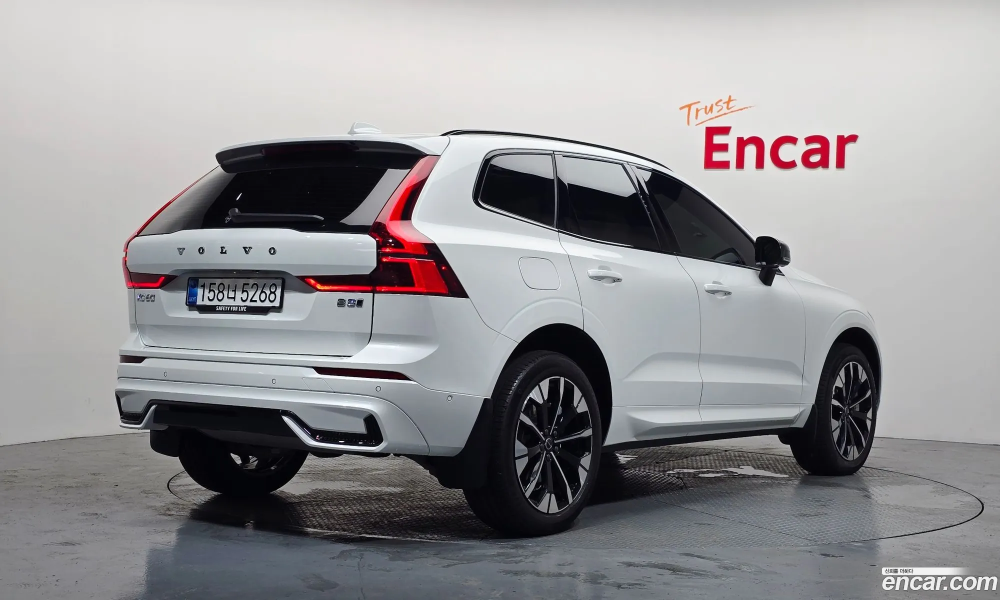 Volvo XC60 2025 YV1UZM121T1303750 — 25