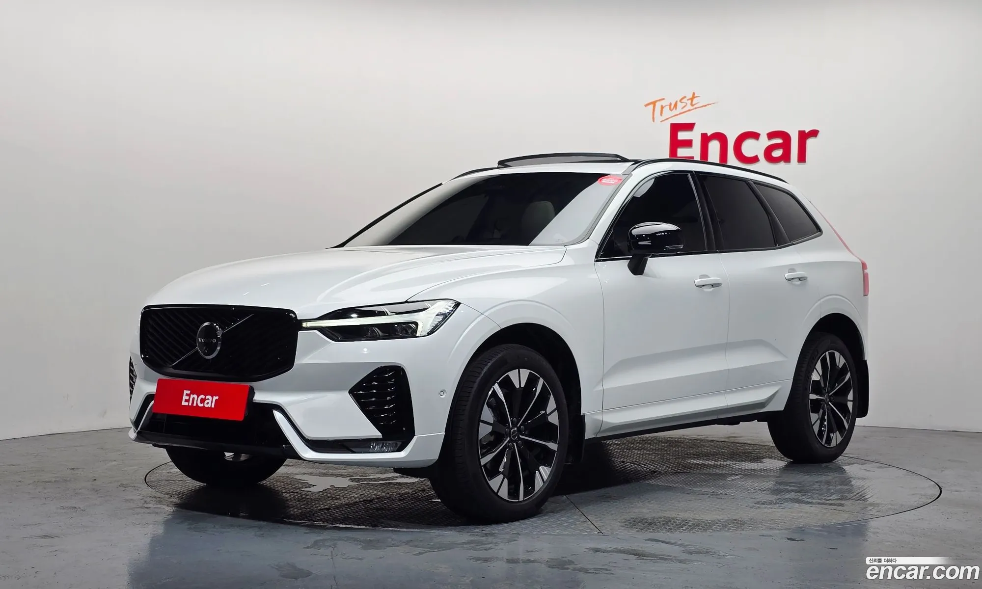 Volvo XC60 2025 YV1UZM121T1303750 — 18