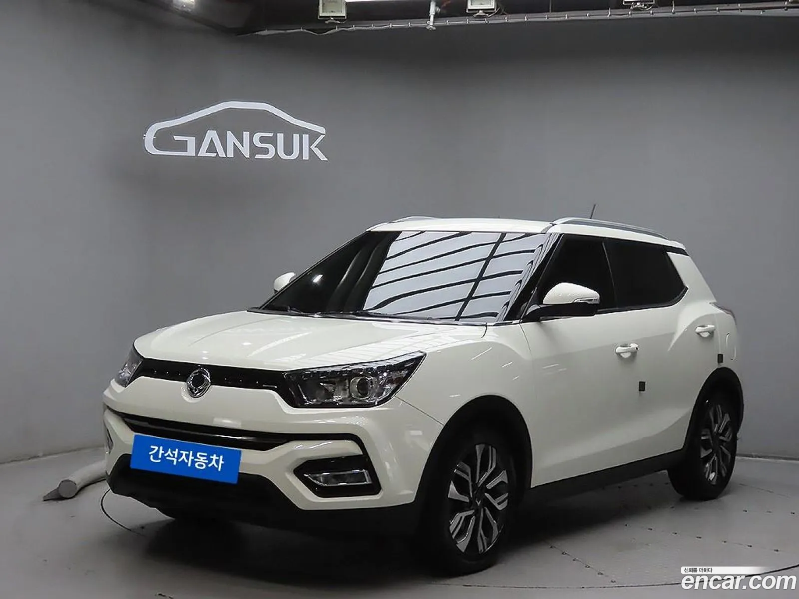 KG Mobility (SsangYong) Tivoli Armour 2018 — 19