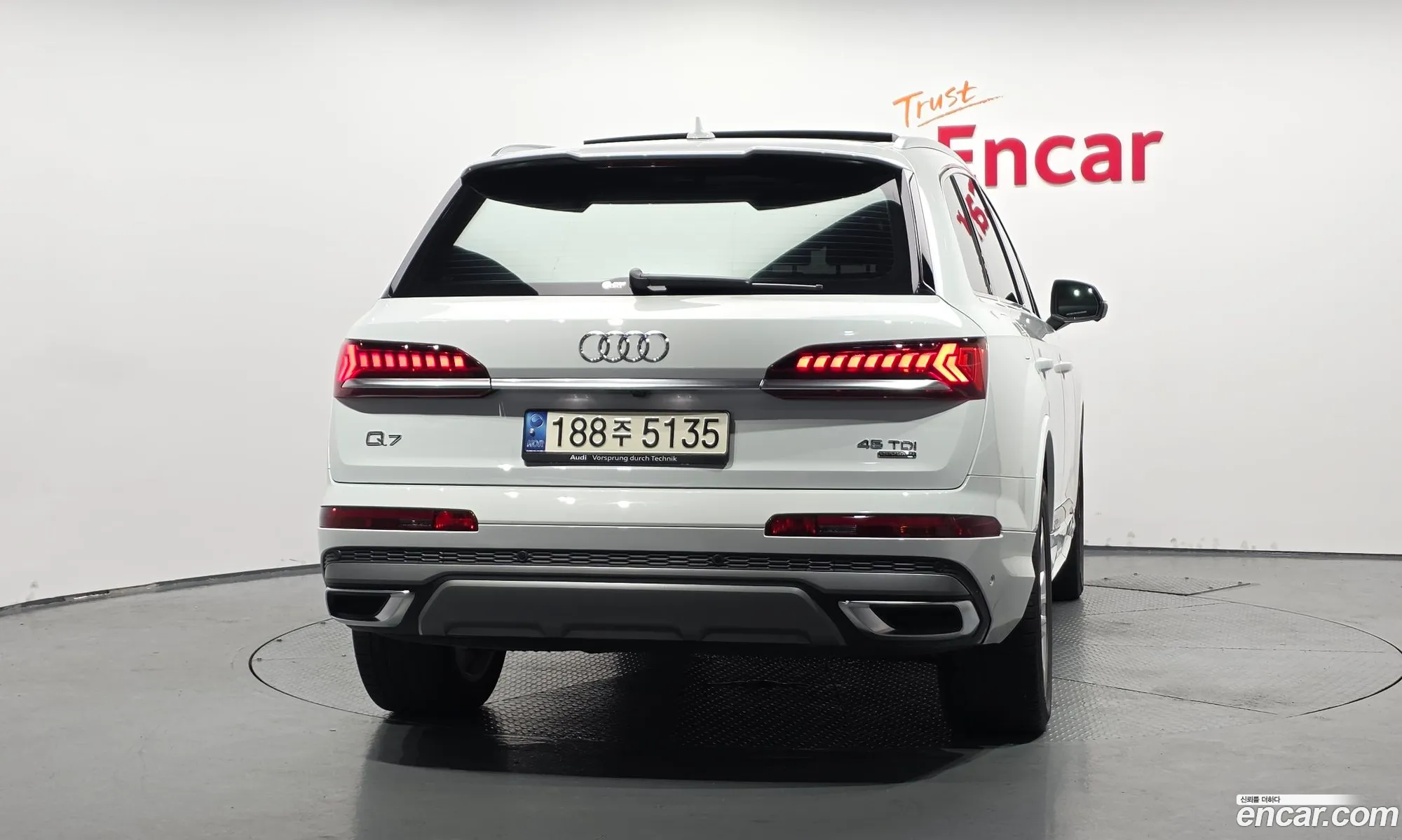 Audi Q7 2022 WAUZZZ4M7ND007605 — 17
