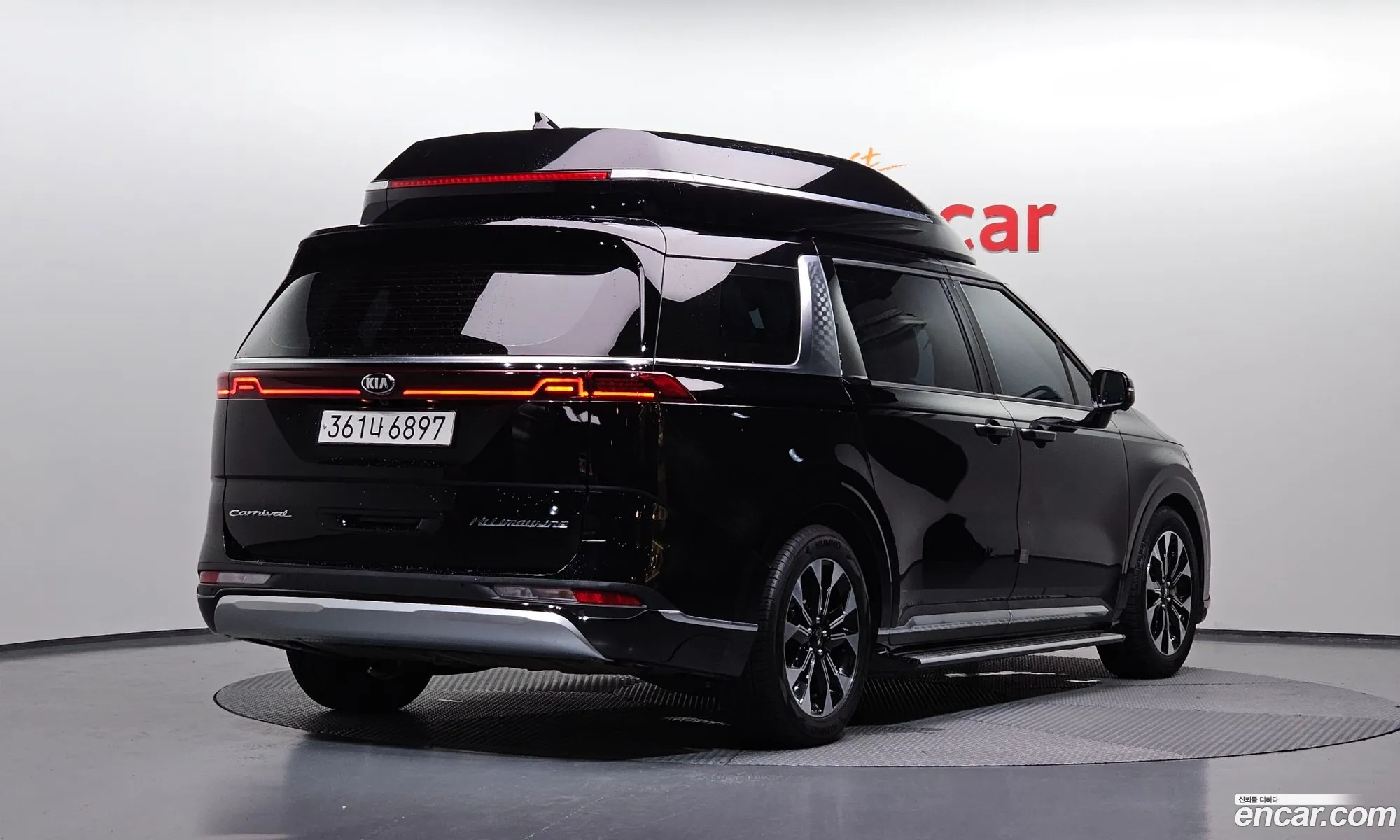 Kia Carnival 2021 KNANE81BBMS116116 — 5