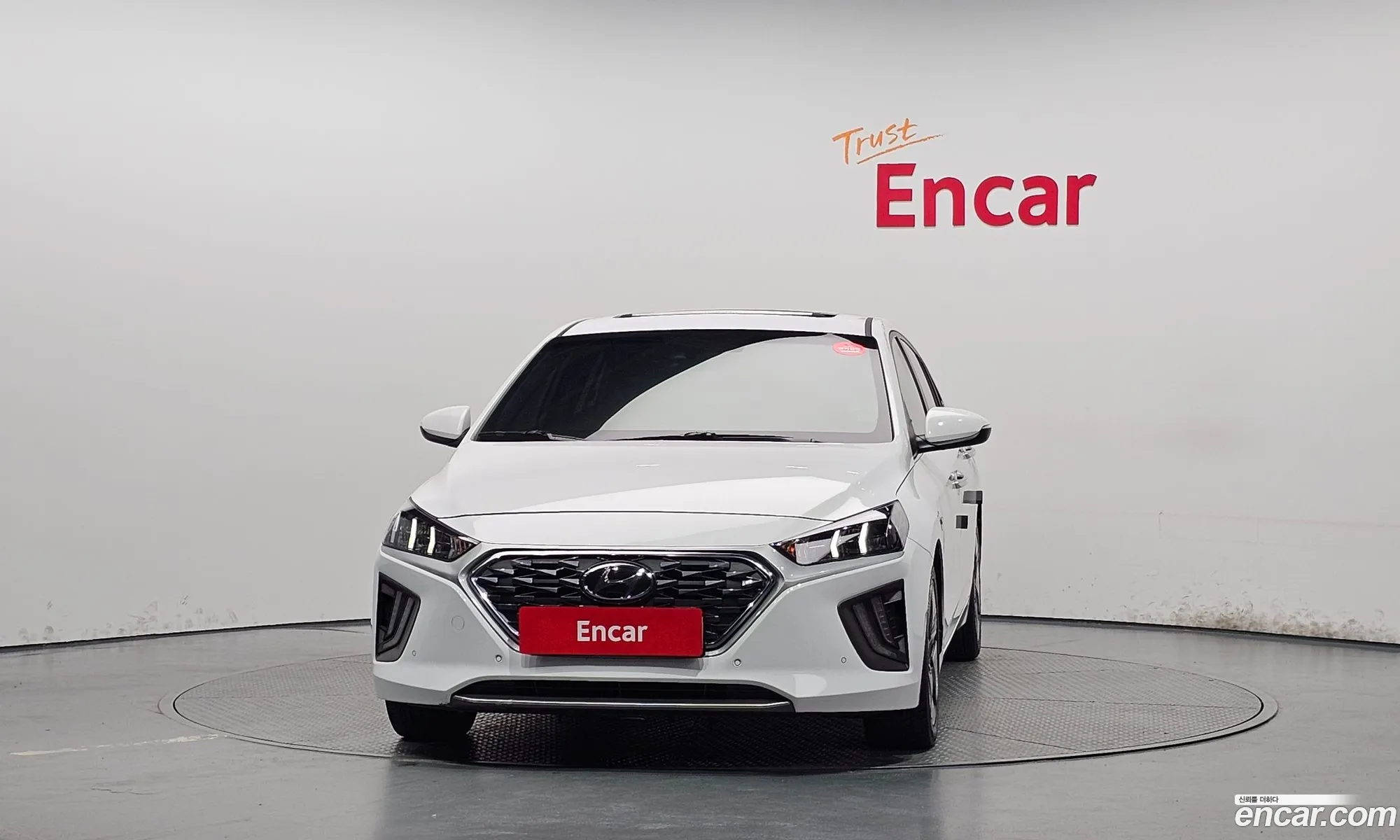 Hyundai Ioniq Hybrid 2020 — 2