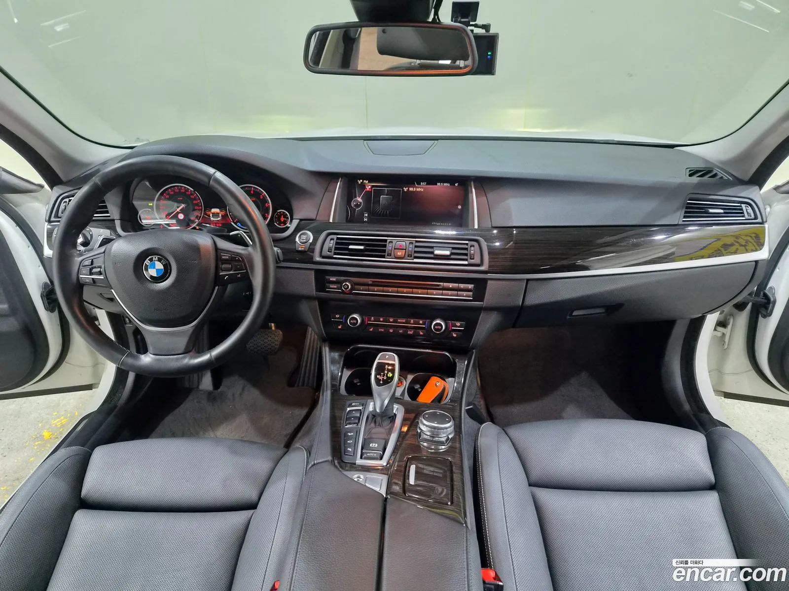 BMW 5 Series 2016 — 7
