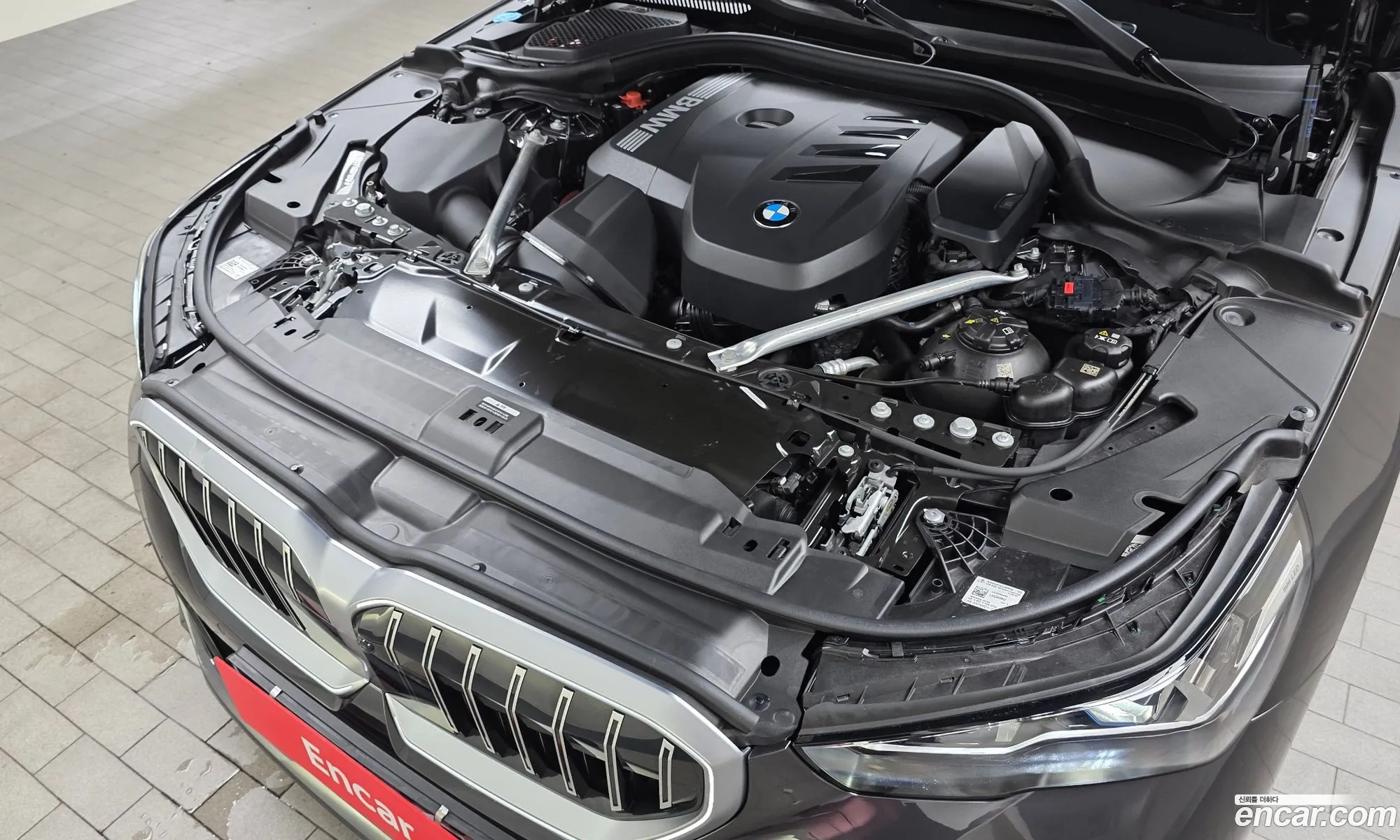 BMW 5 Series 2023 WBA21FJ05RCP40319 — 22
