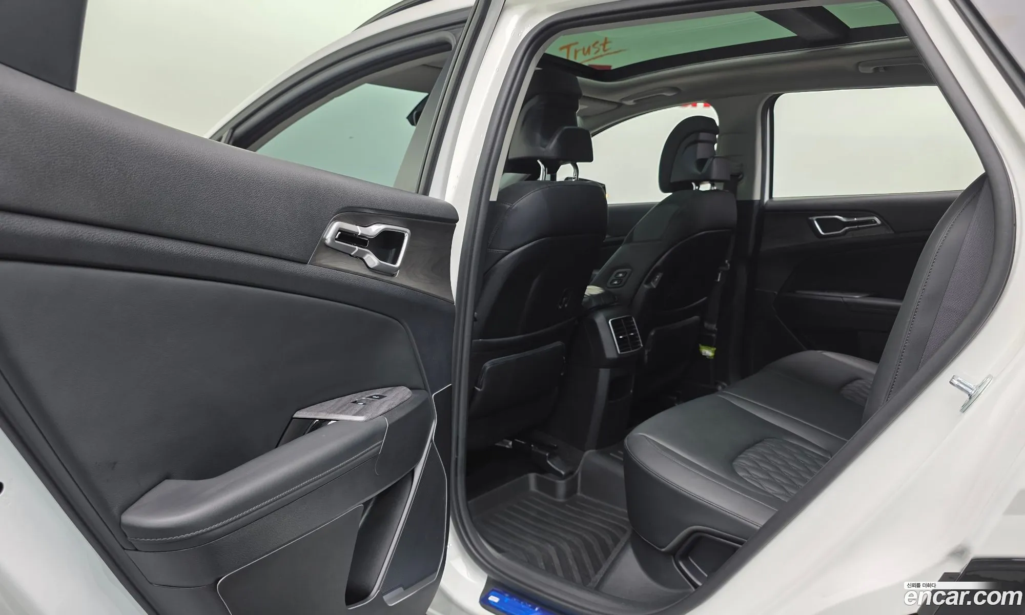 Kia Sportage 2023 — 24
