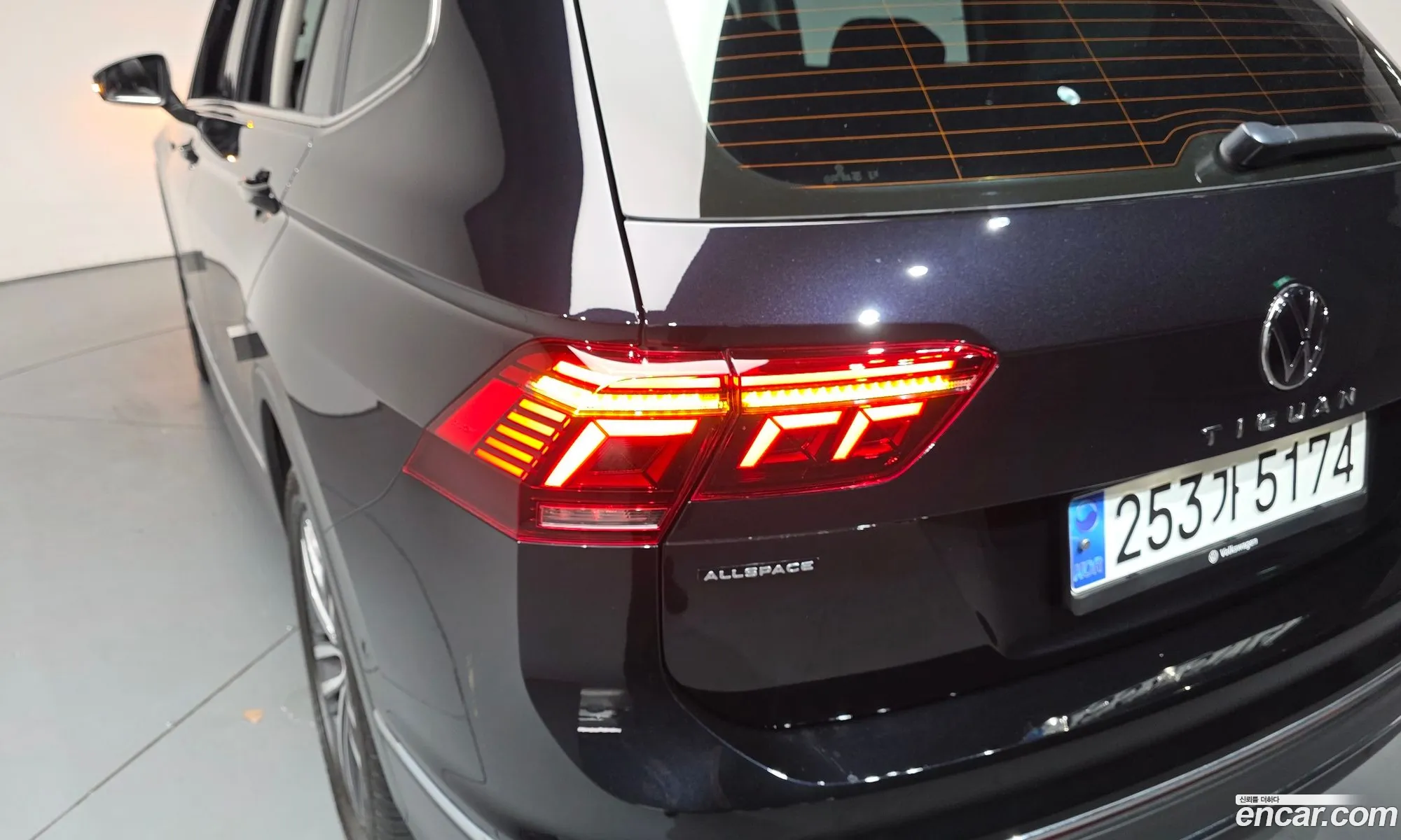 Volkswagen Tiguan Allspace 2023 — 26