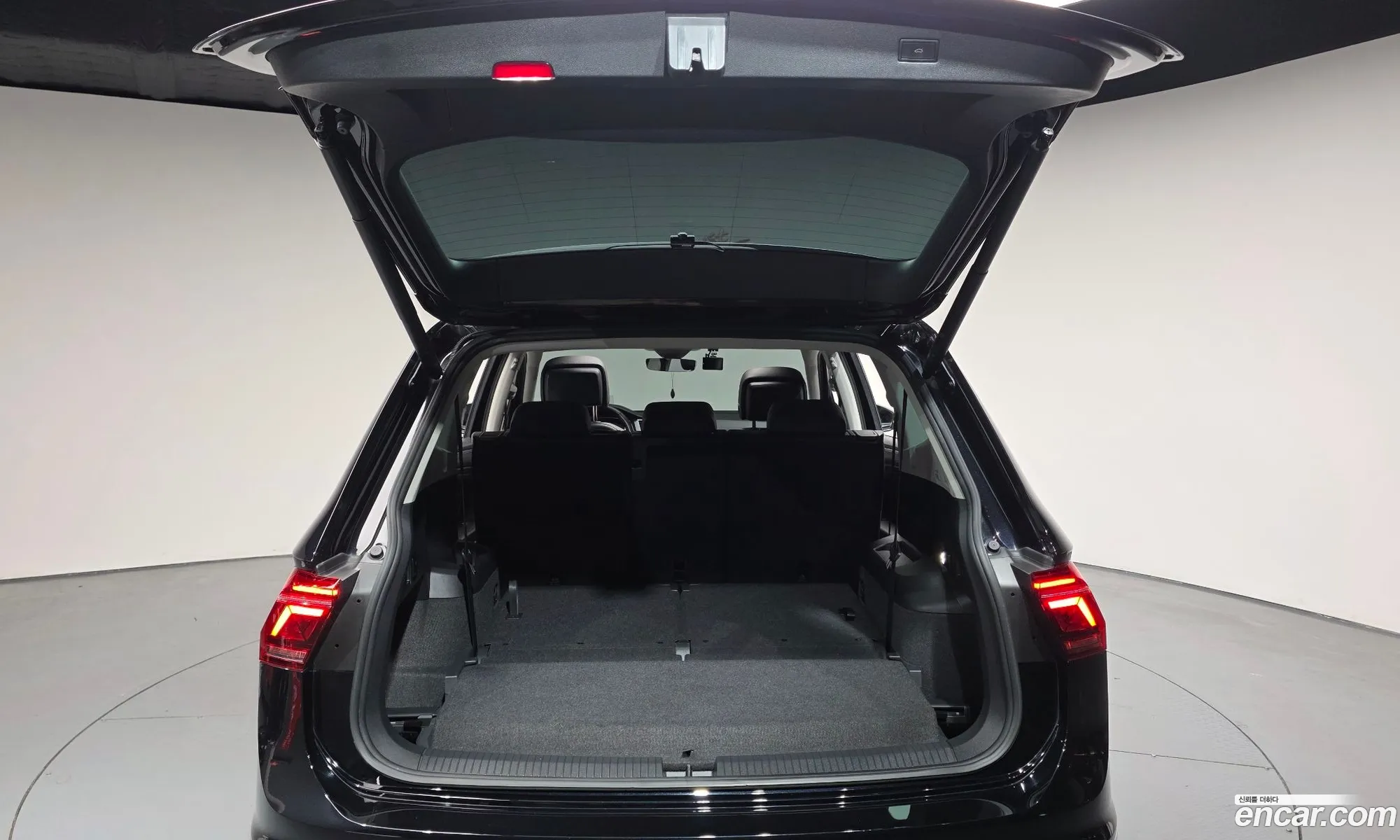 Volkswagen Tiguan Allspace 2023 — 18
