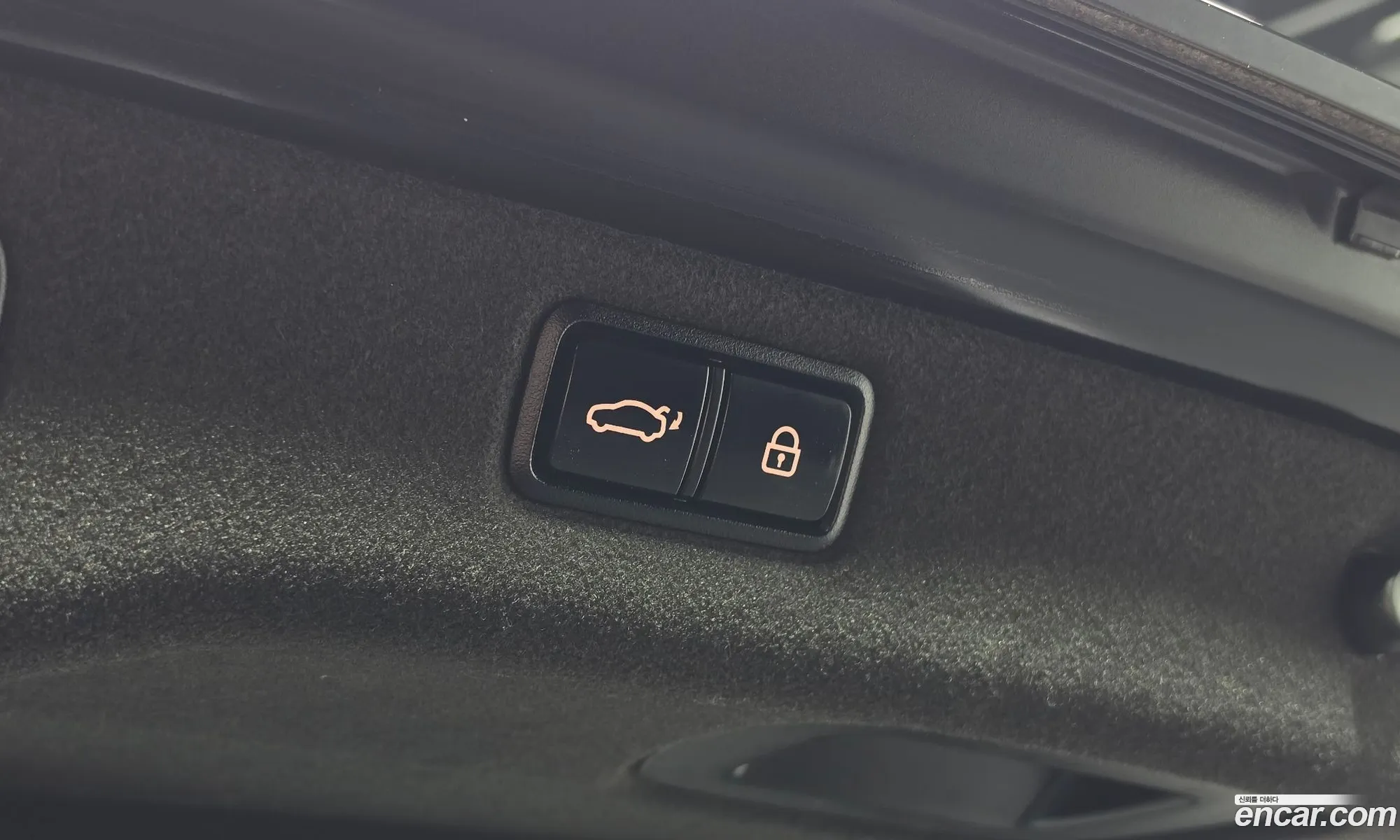 Kia K9 2016 KNALW413BGS033705 — 20