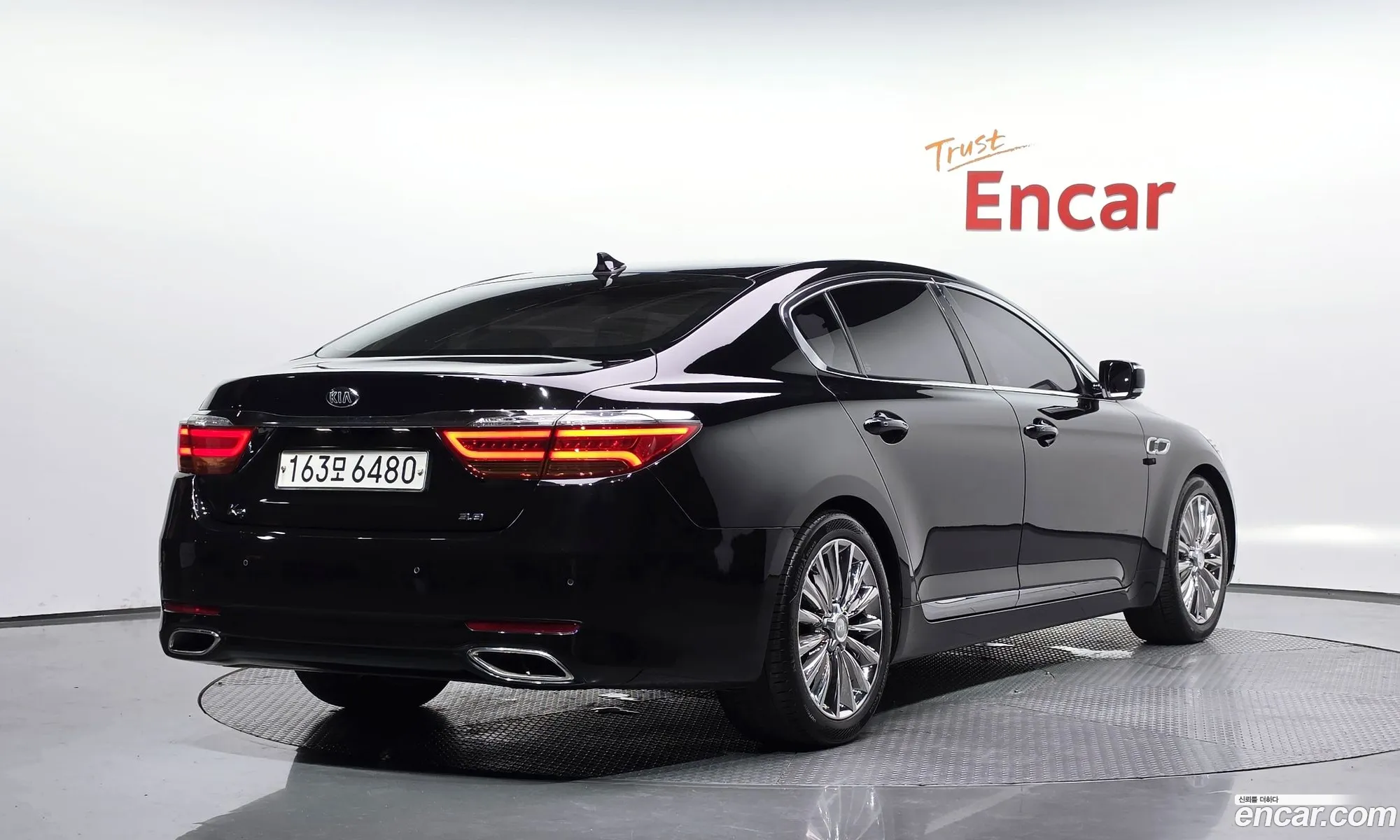 Kia K9 2016 KNALW413BGS033705 — 13