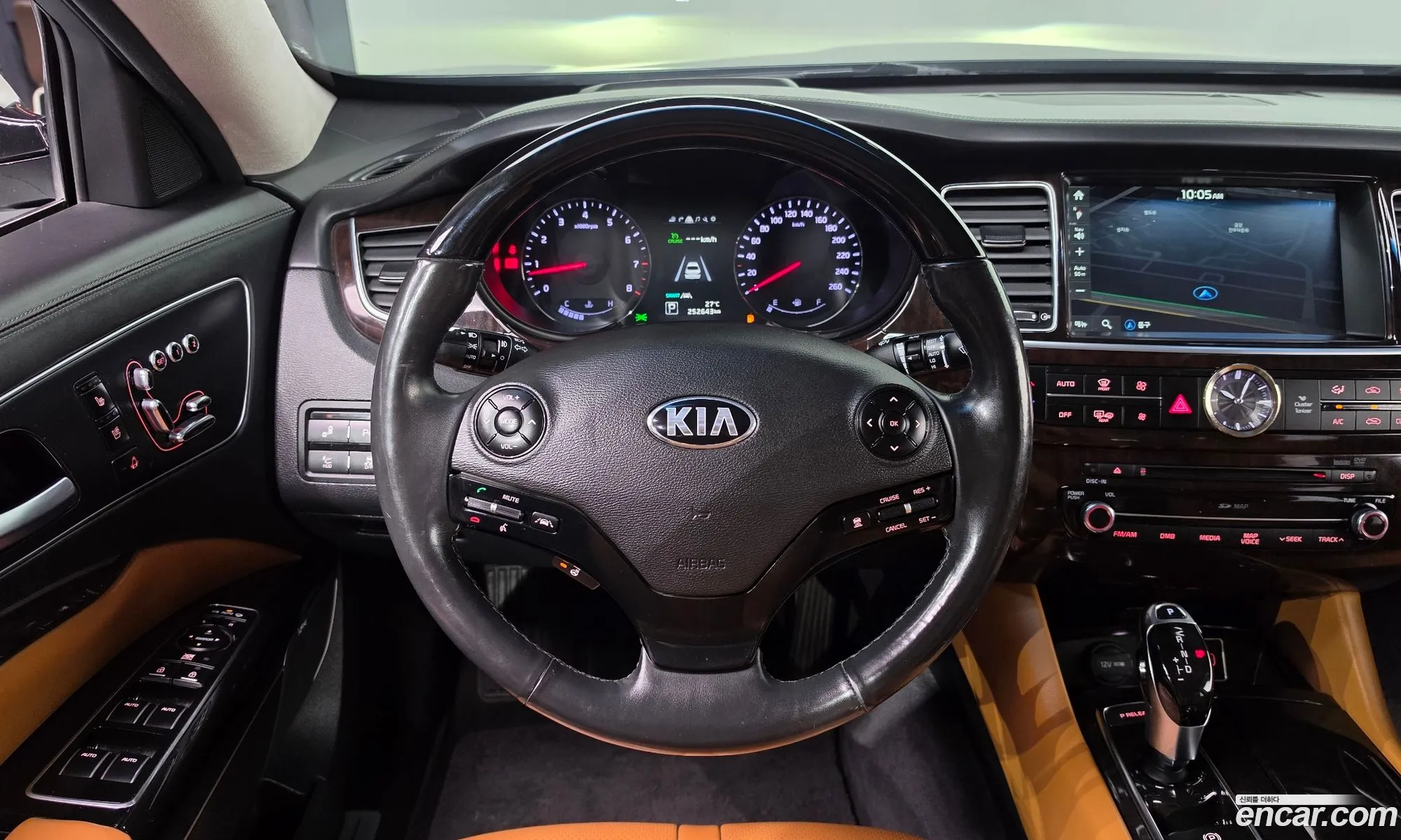 Kia K9 2016 KNALW413BGS033705 — 8