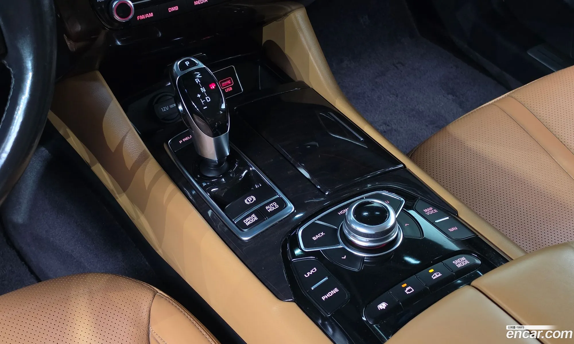 Kia K9 2016 KNALW413BGS033705 — 16