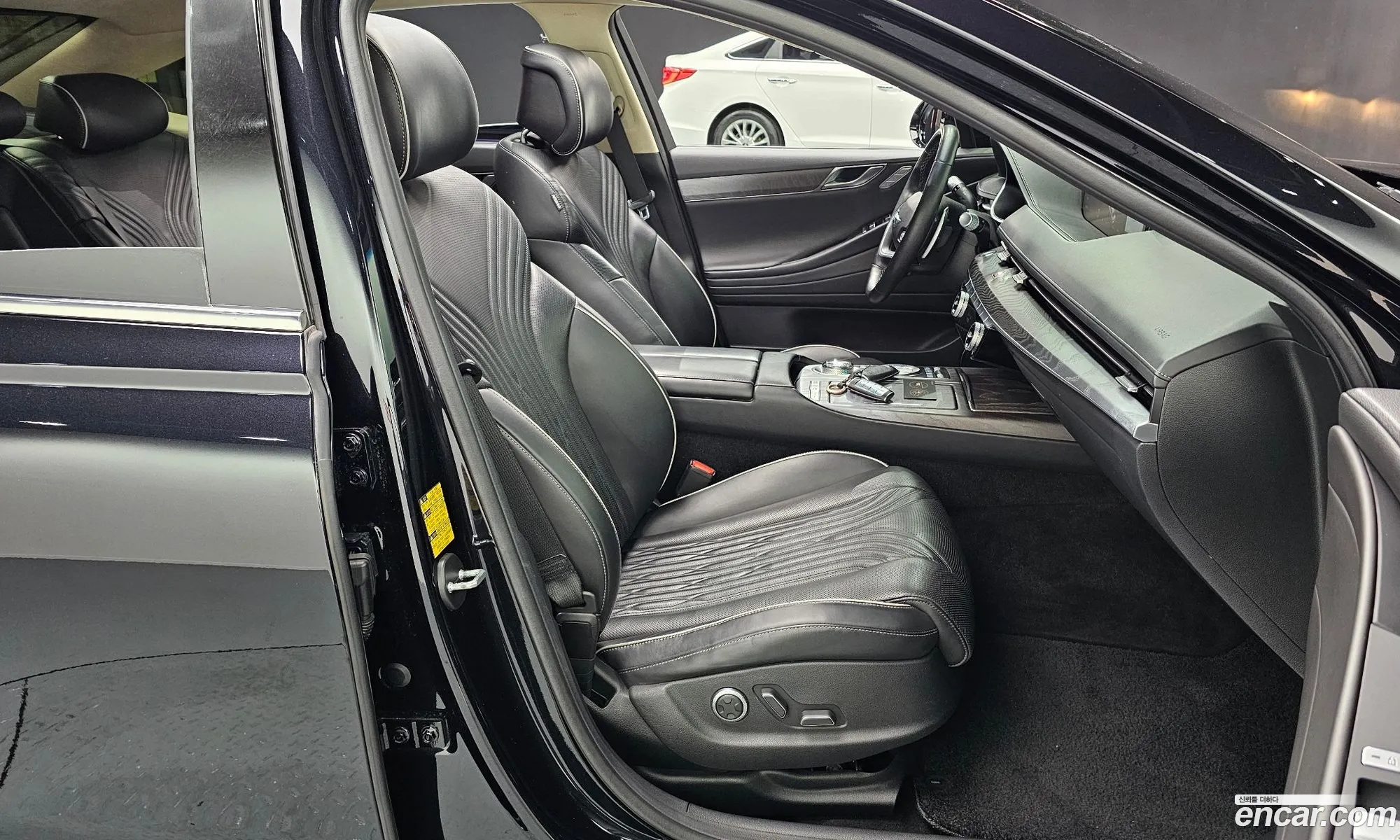 Genesis G80 2020 — 26