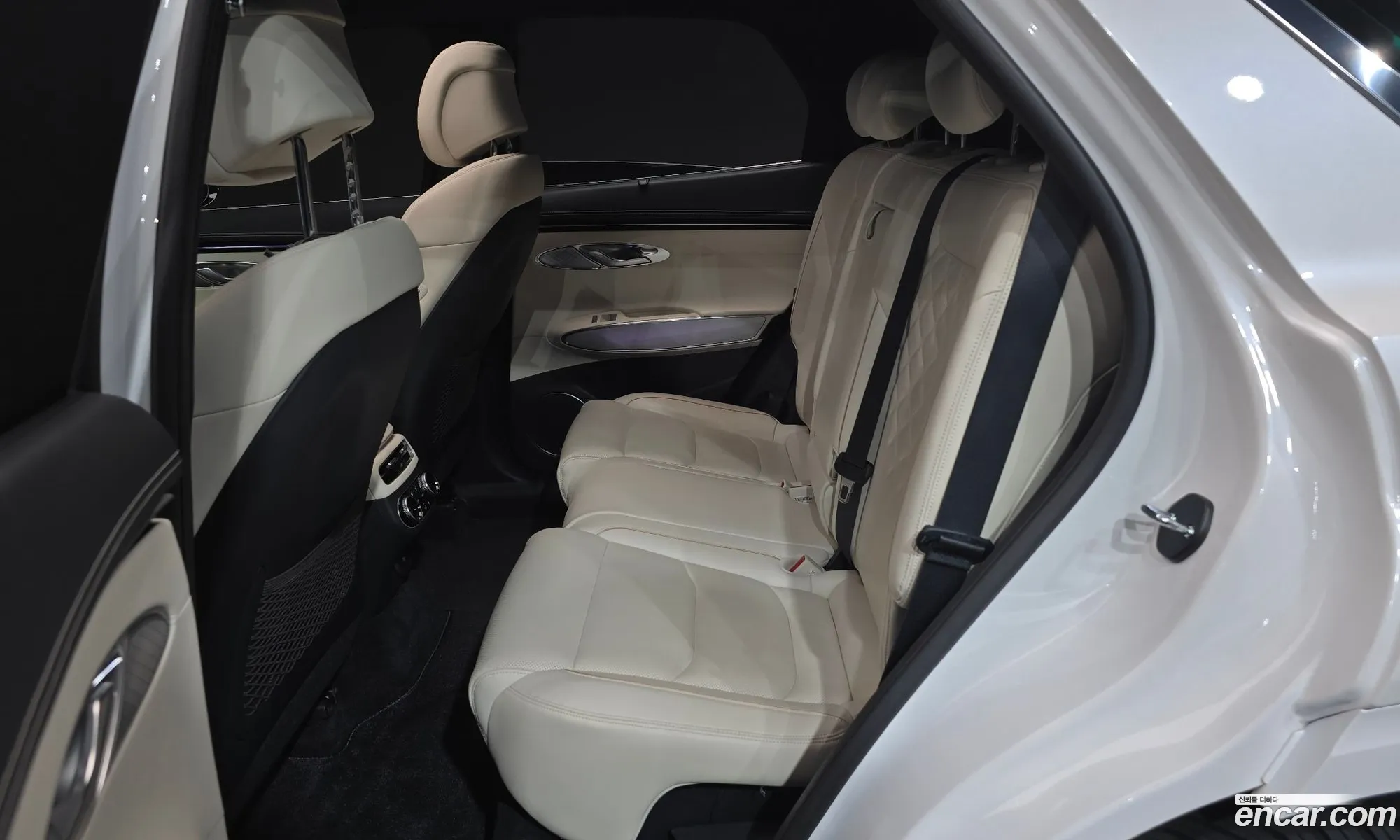 Genesis Electrified GV70