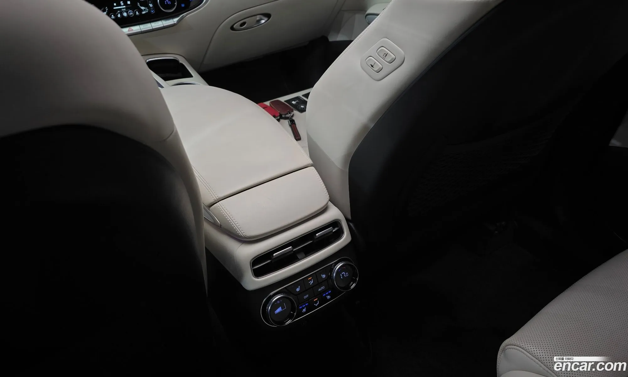 Genesis Electrified GV70