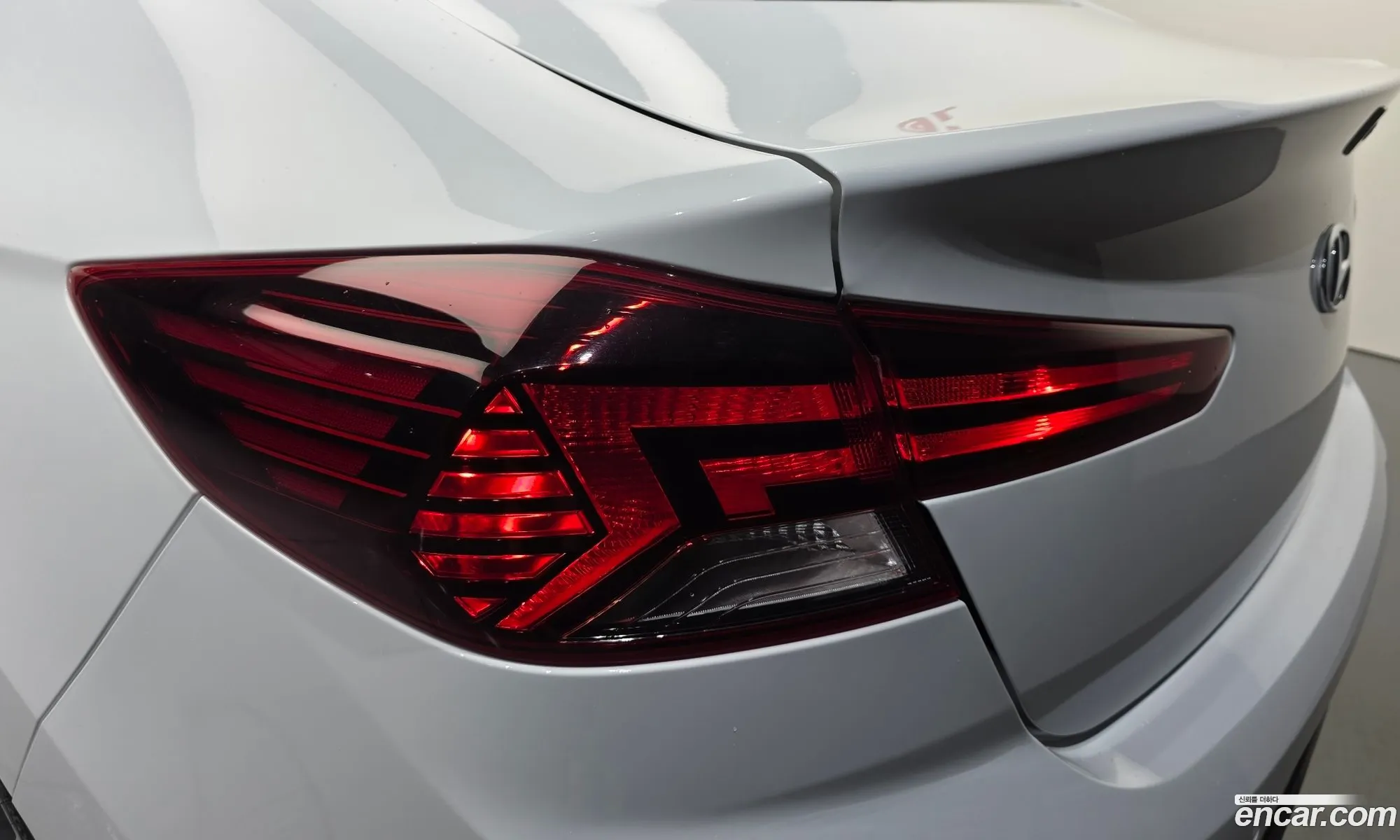 Hyundai Elantra AD 2020 — 17
