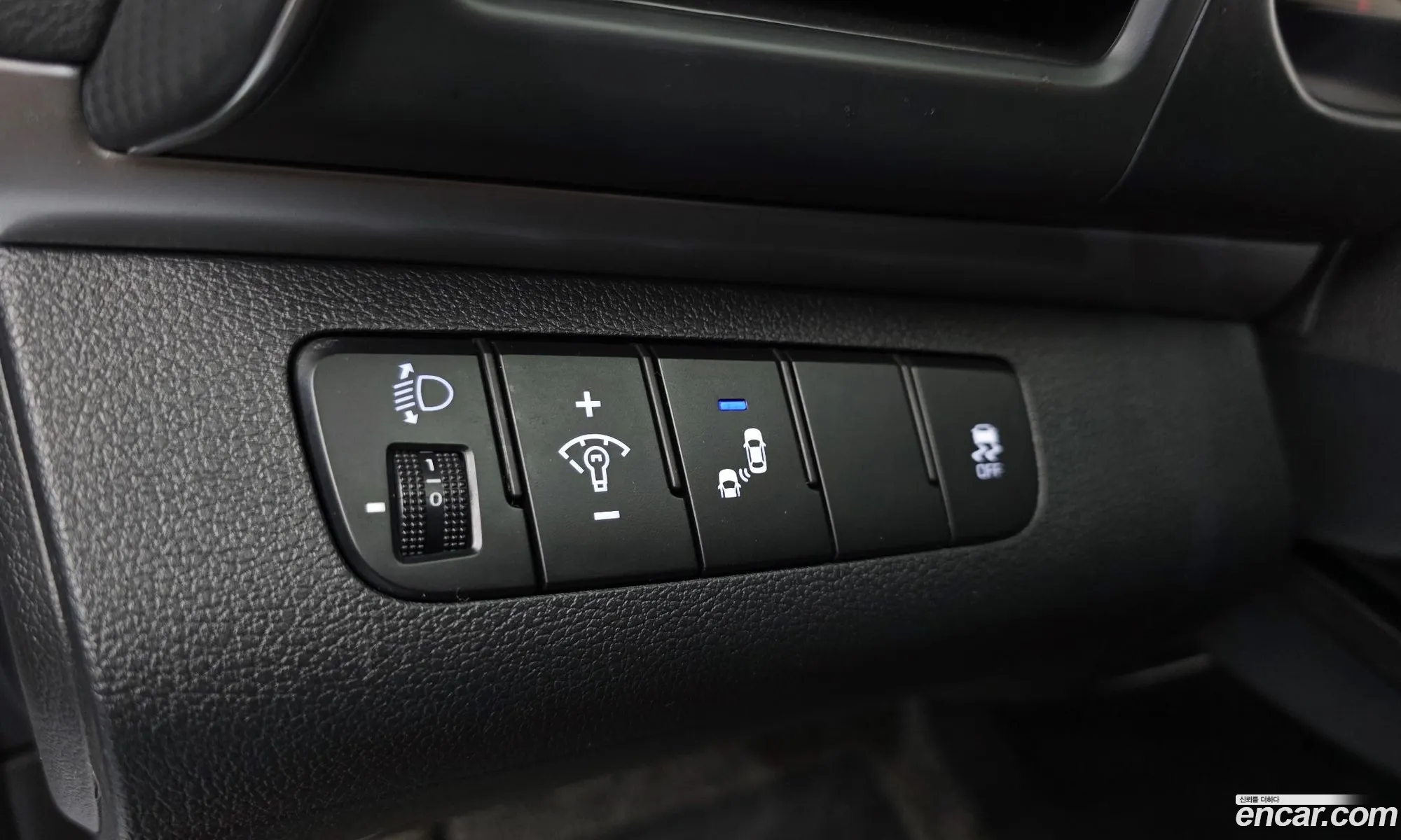 Hyundai Elantra AD 2020 — 3