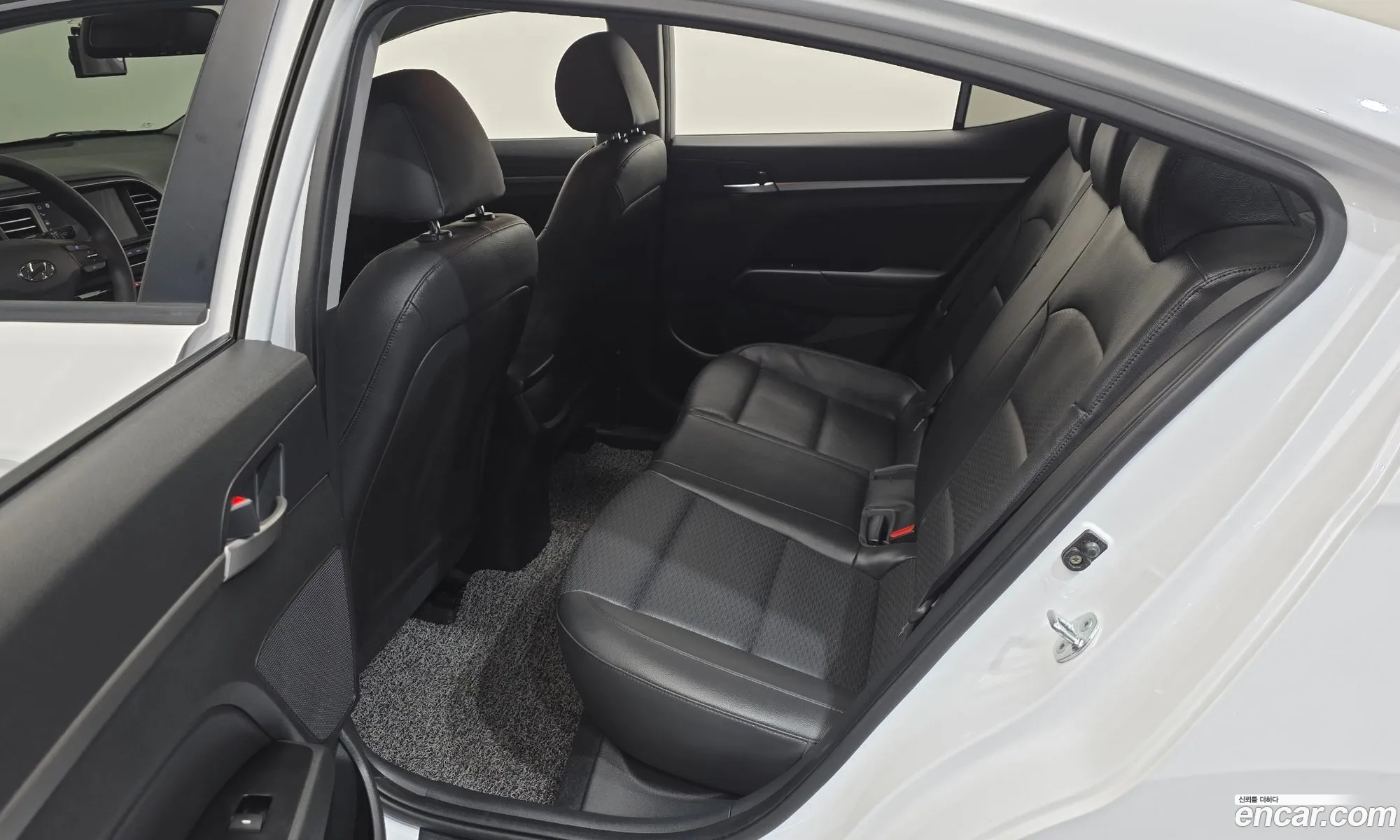Hyundai Elantra AD 2020 — 22