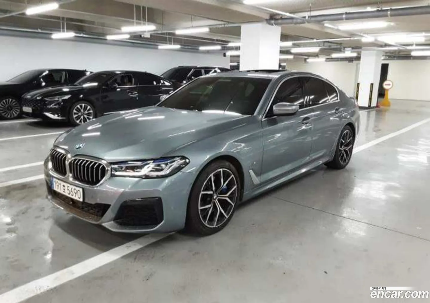 BMW 5 Series 2022 — 3