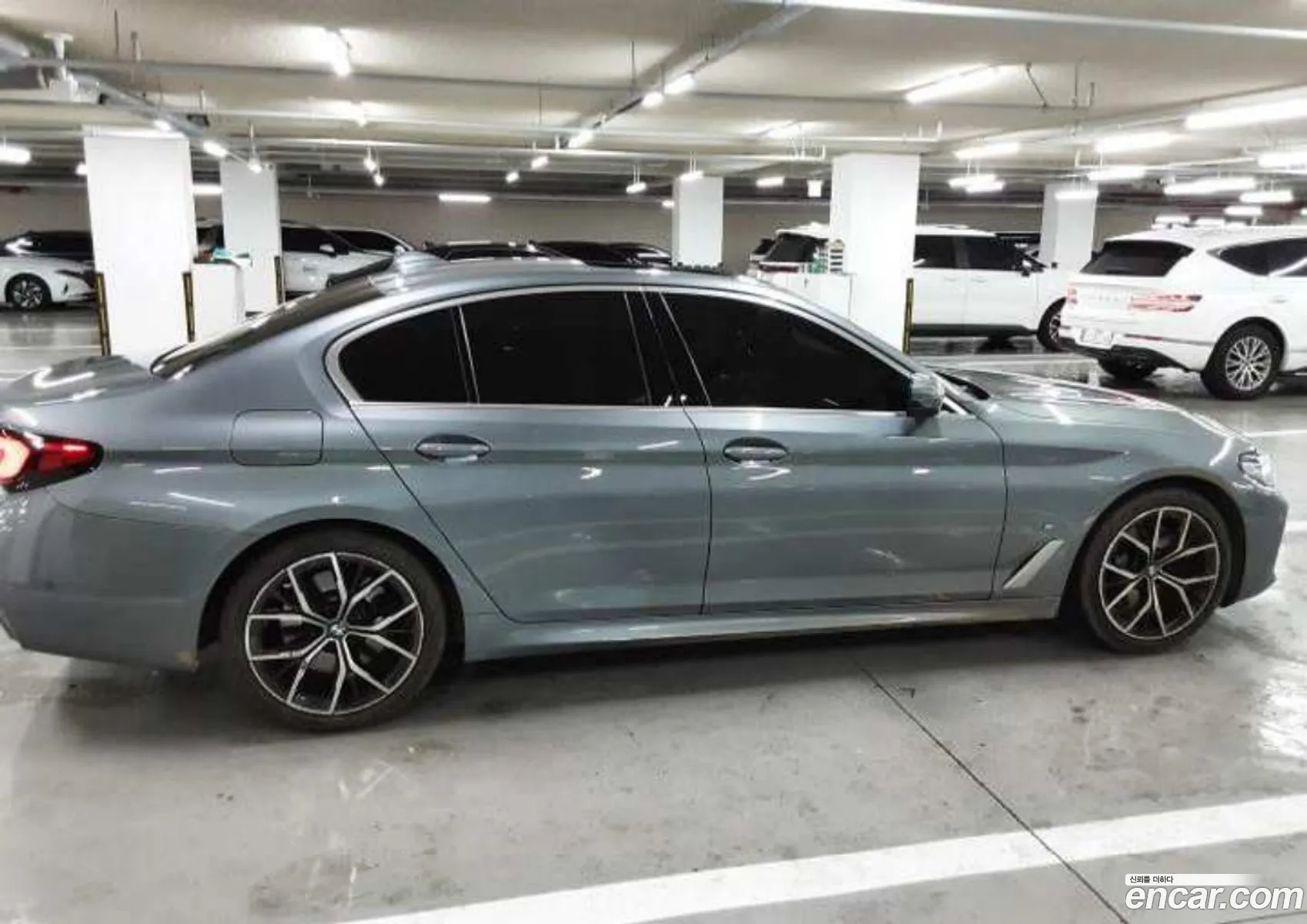 BMW 5 Series 2022 — 2