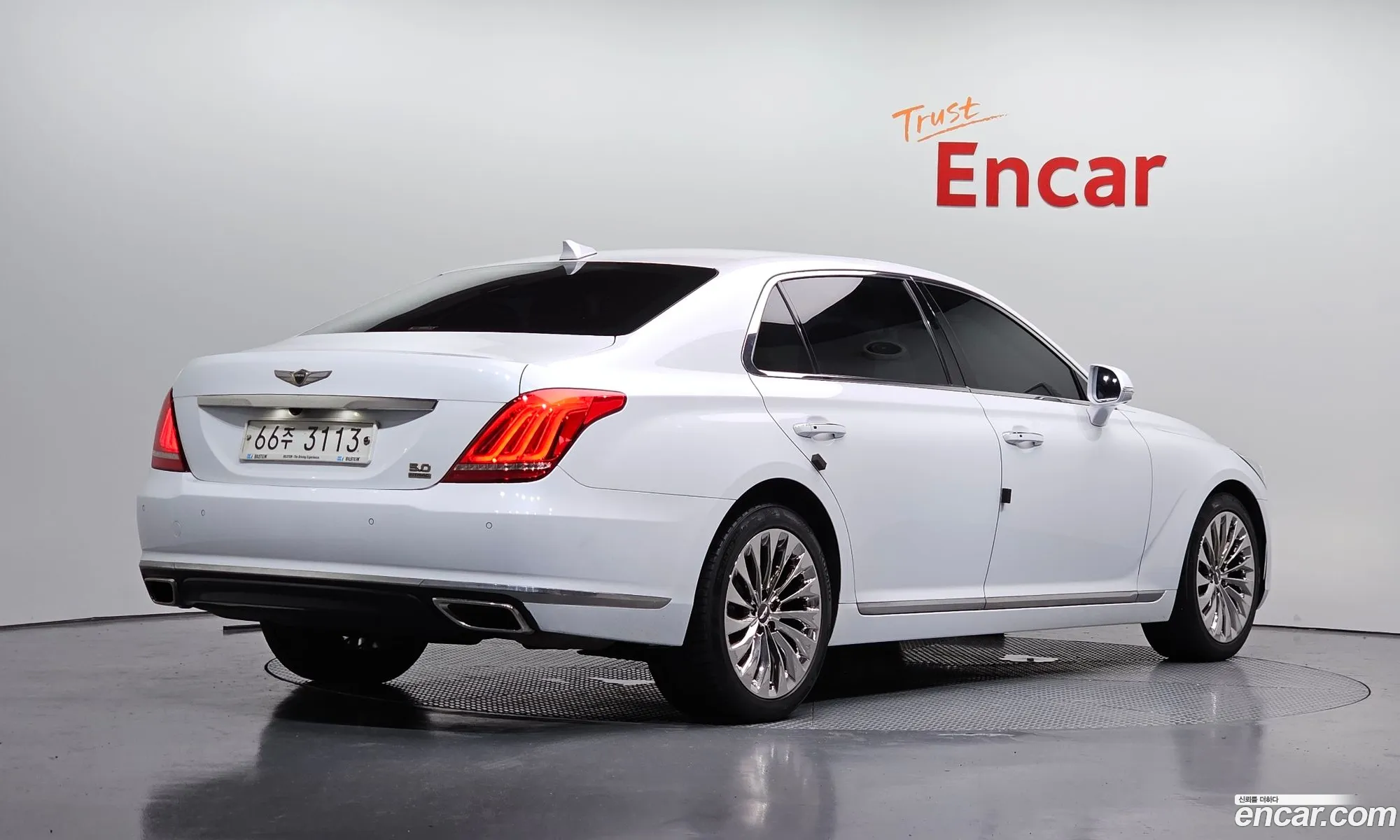 Genesis EQ900 2017 — 7