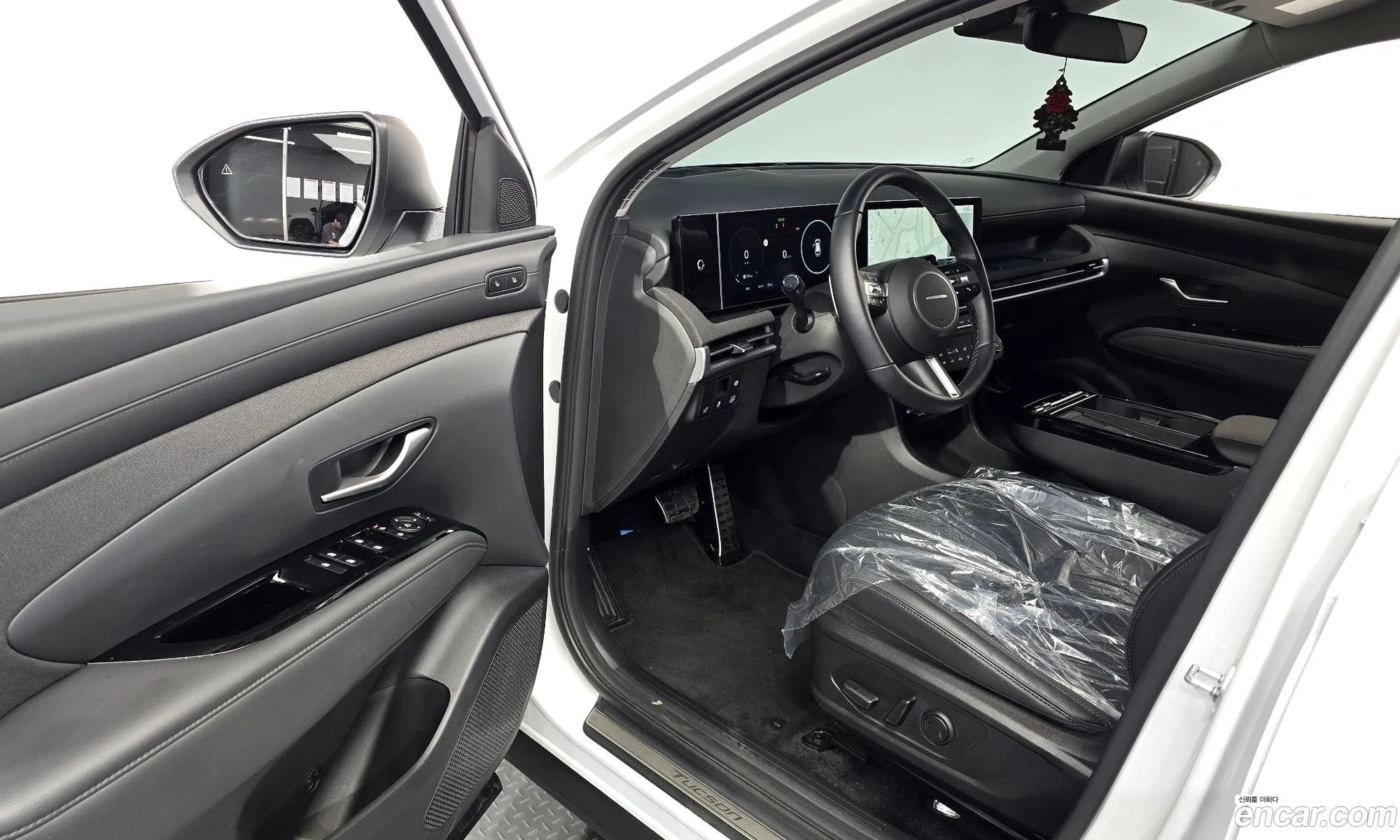 Hyundai Tucson Hybrid 2025 — 29