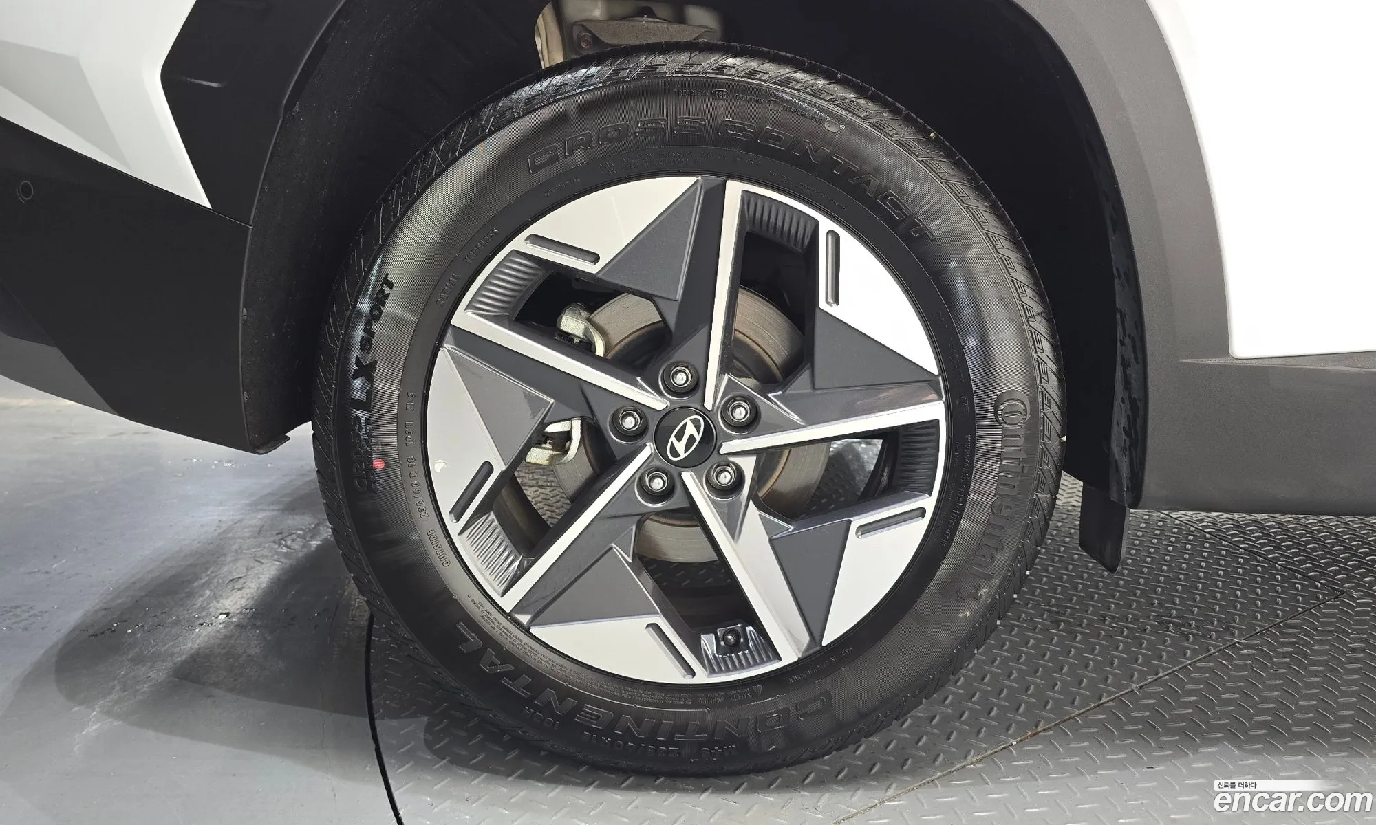 Hyundai Tucson Hybrid 2025 — 22
