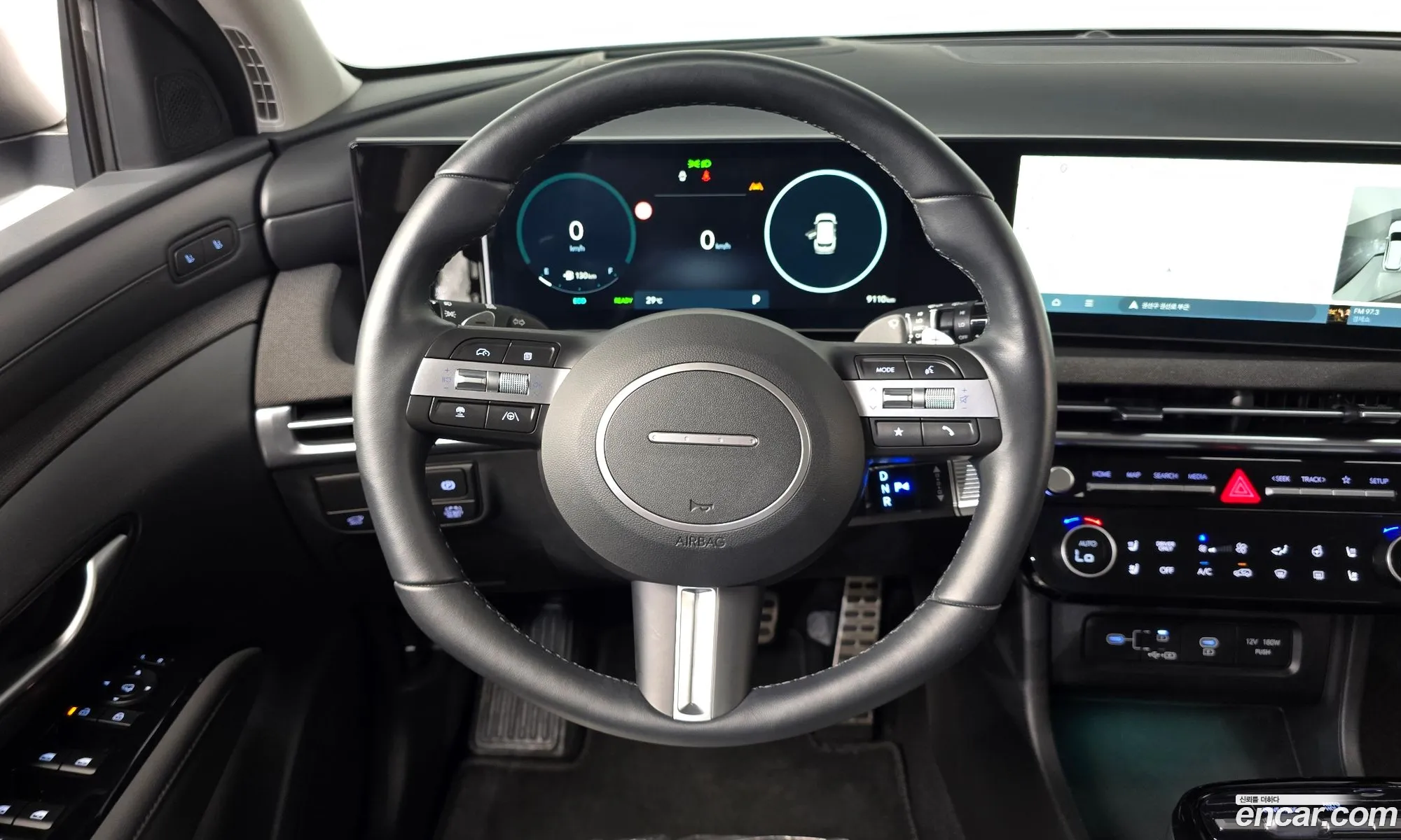 Hyundai Tucson Hybrid 2025 — 30
