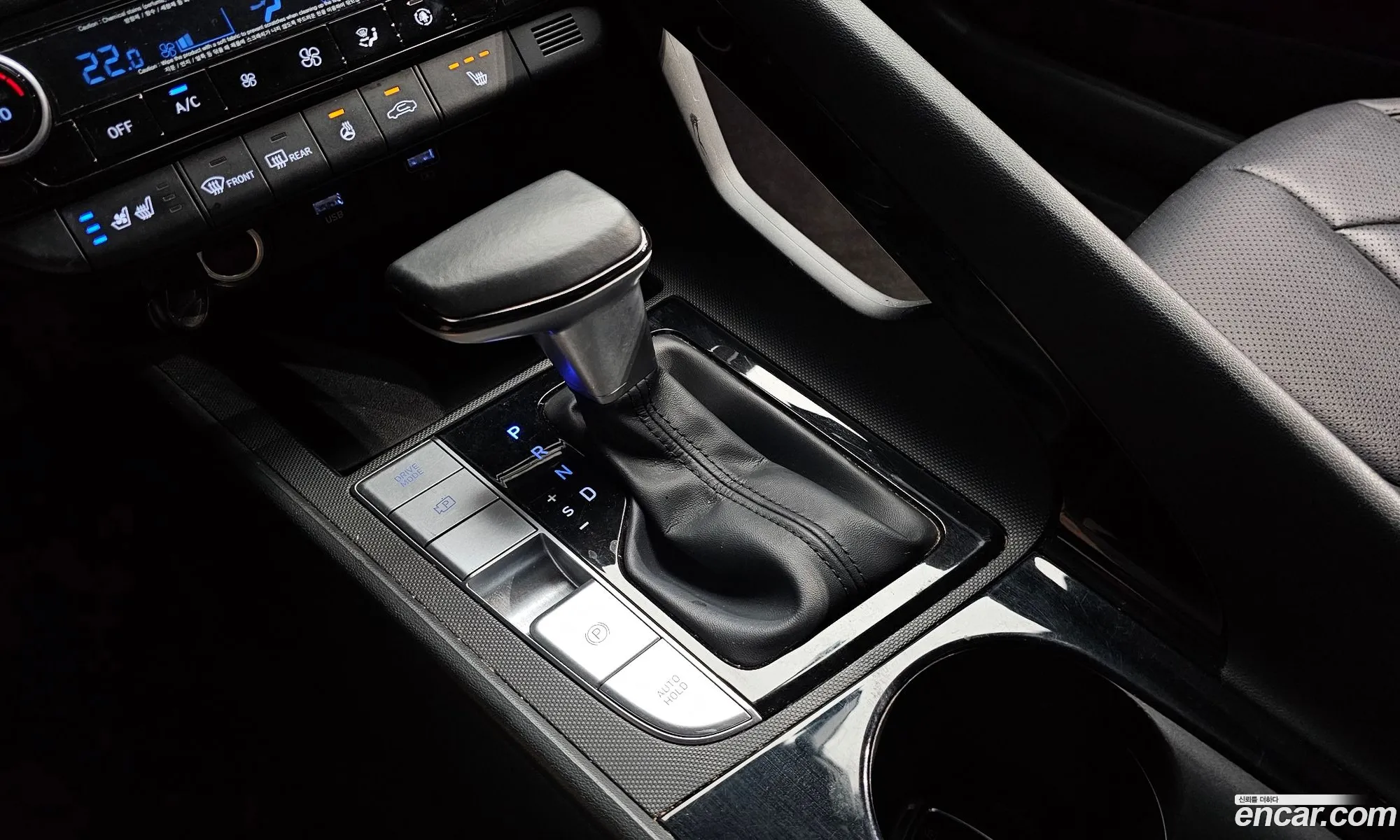 Hyundai Elantra 2021 — 21