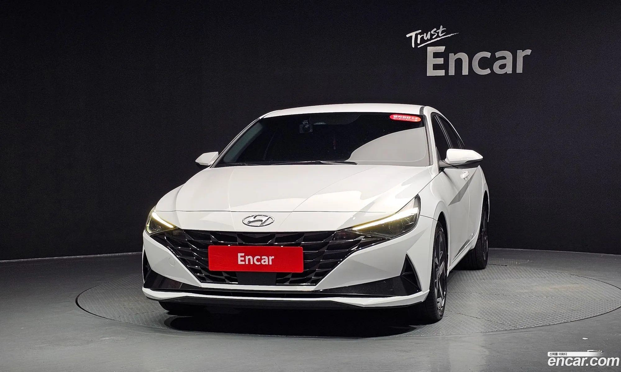Hyundai Elantra 2021 — 4