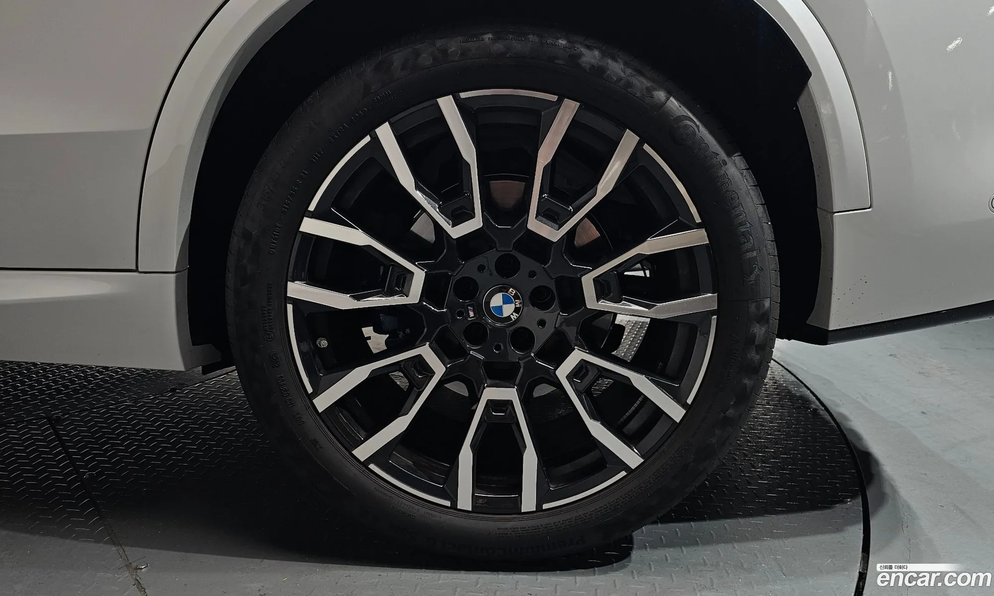 BMW X5 2025 WBA21EU09T9148075 — 9