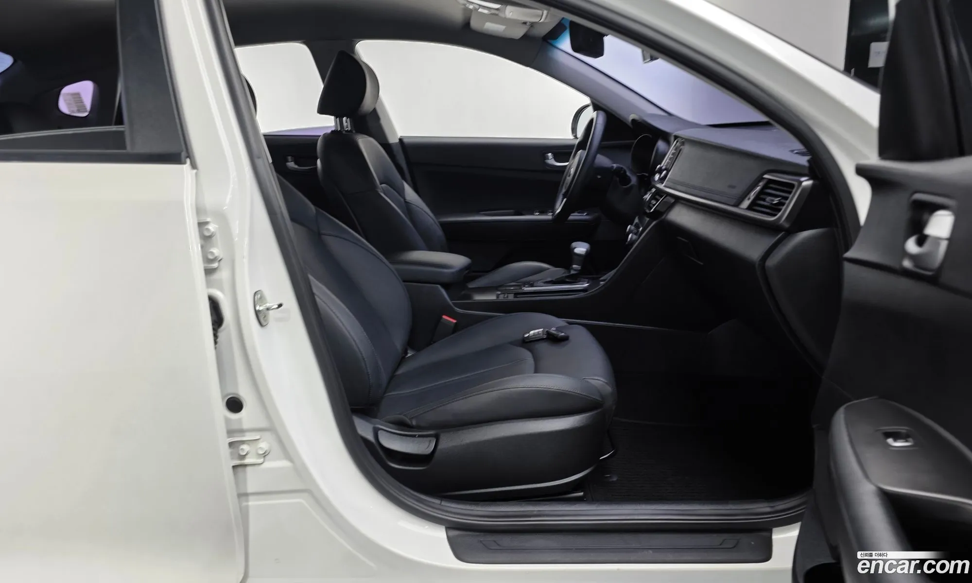 Kia K5 2018 — 16