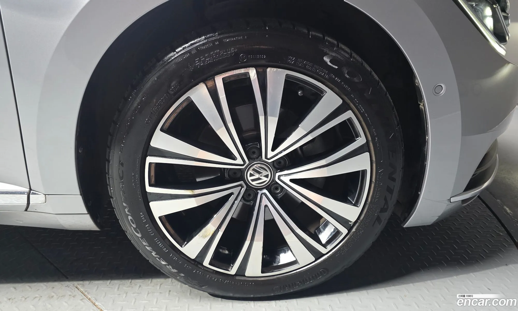 Volkswagen Arteon 2019 — 32
