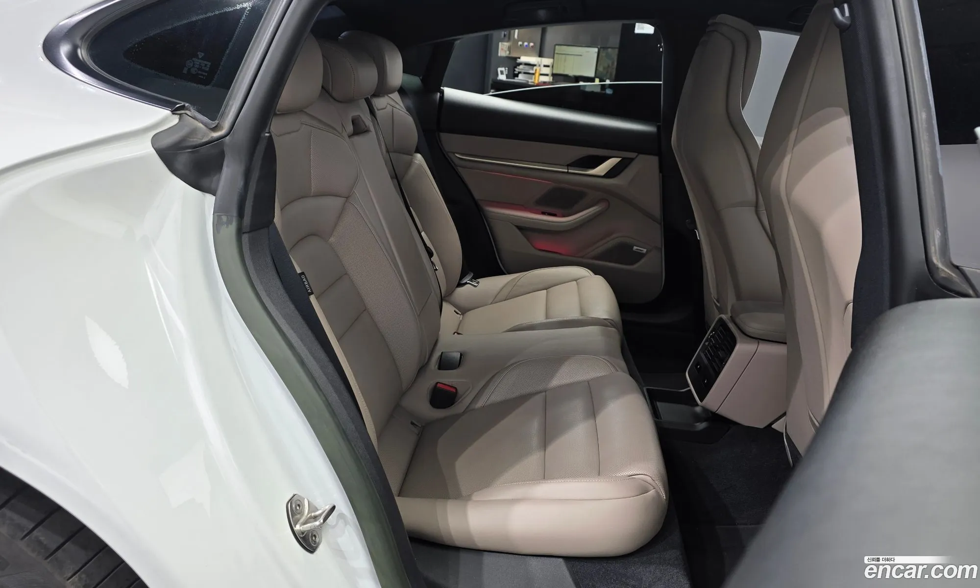 Porsche Taycan 2022 — 4