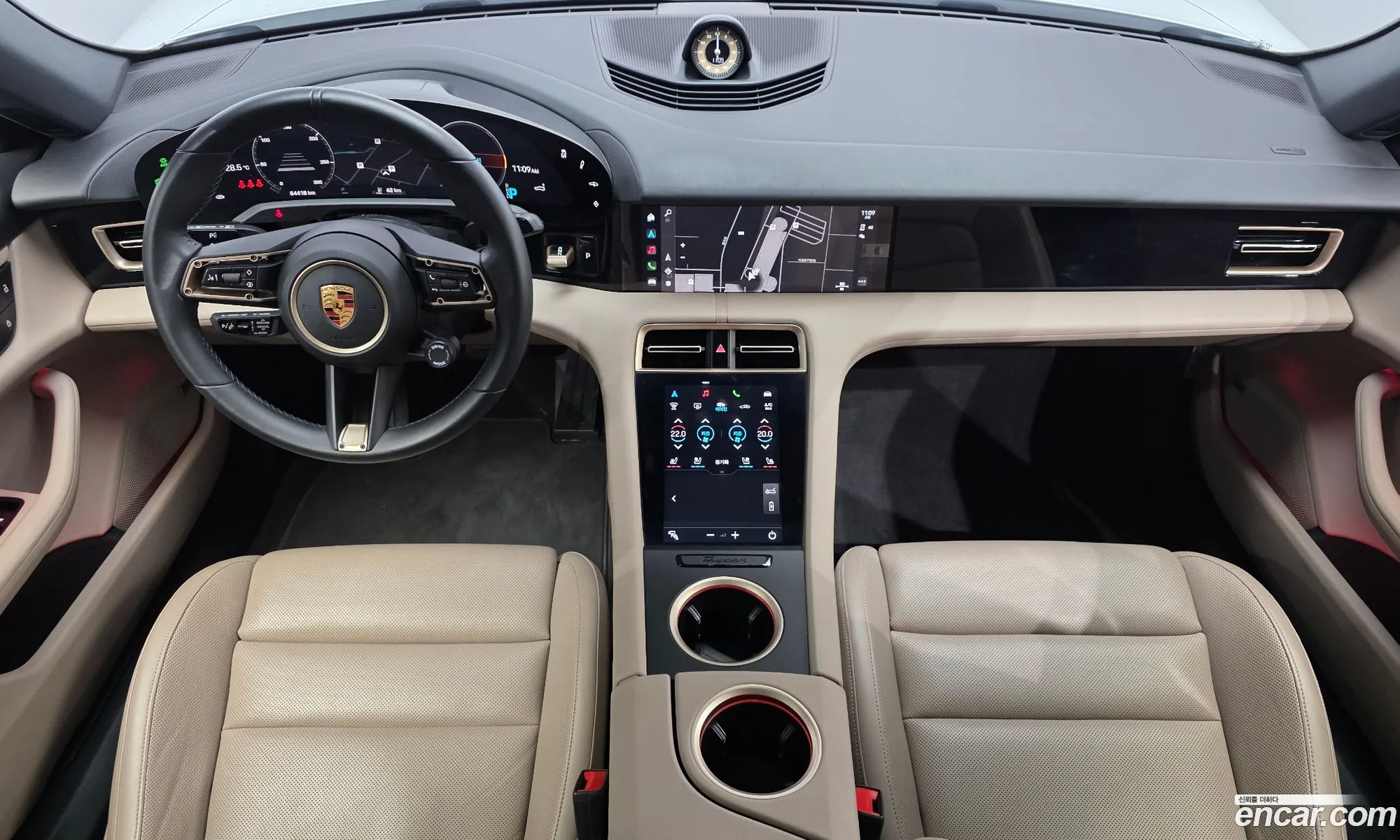 Porsche Taycan 2022 — 19
