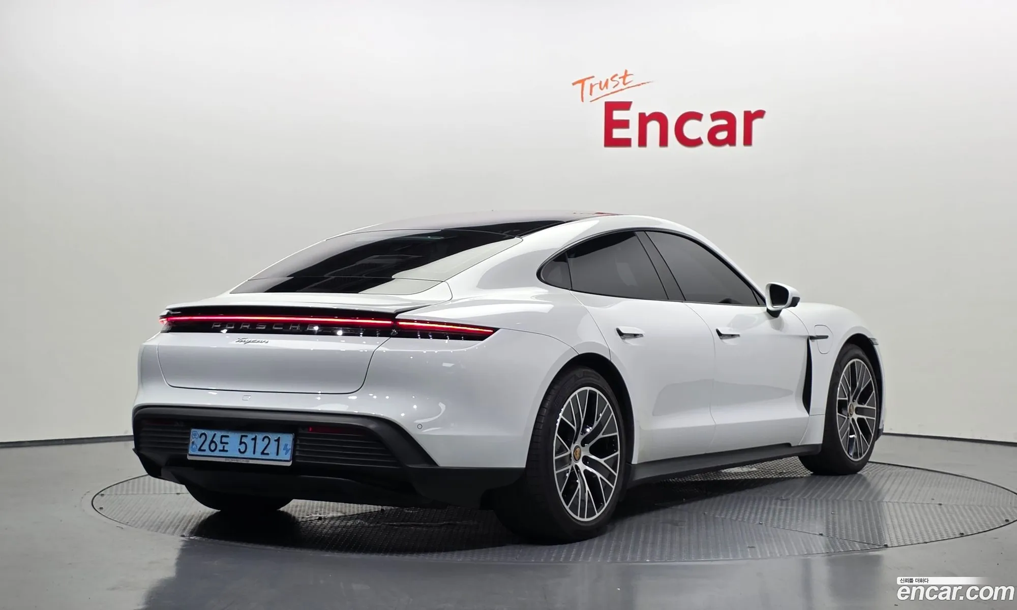 Porsche Taycan 2022 — 20