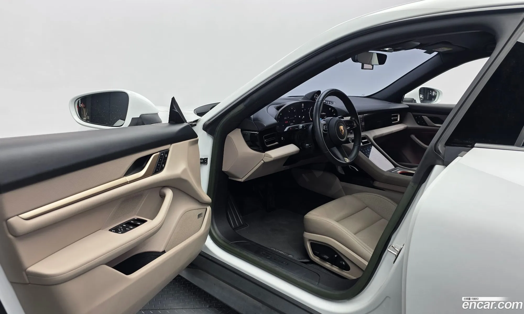 Porsche Taycan 2022 — 15