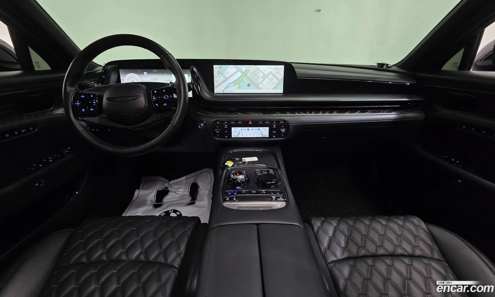 Genesis G90 2025 KMTFB41DDSU051858 — 3