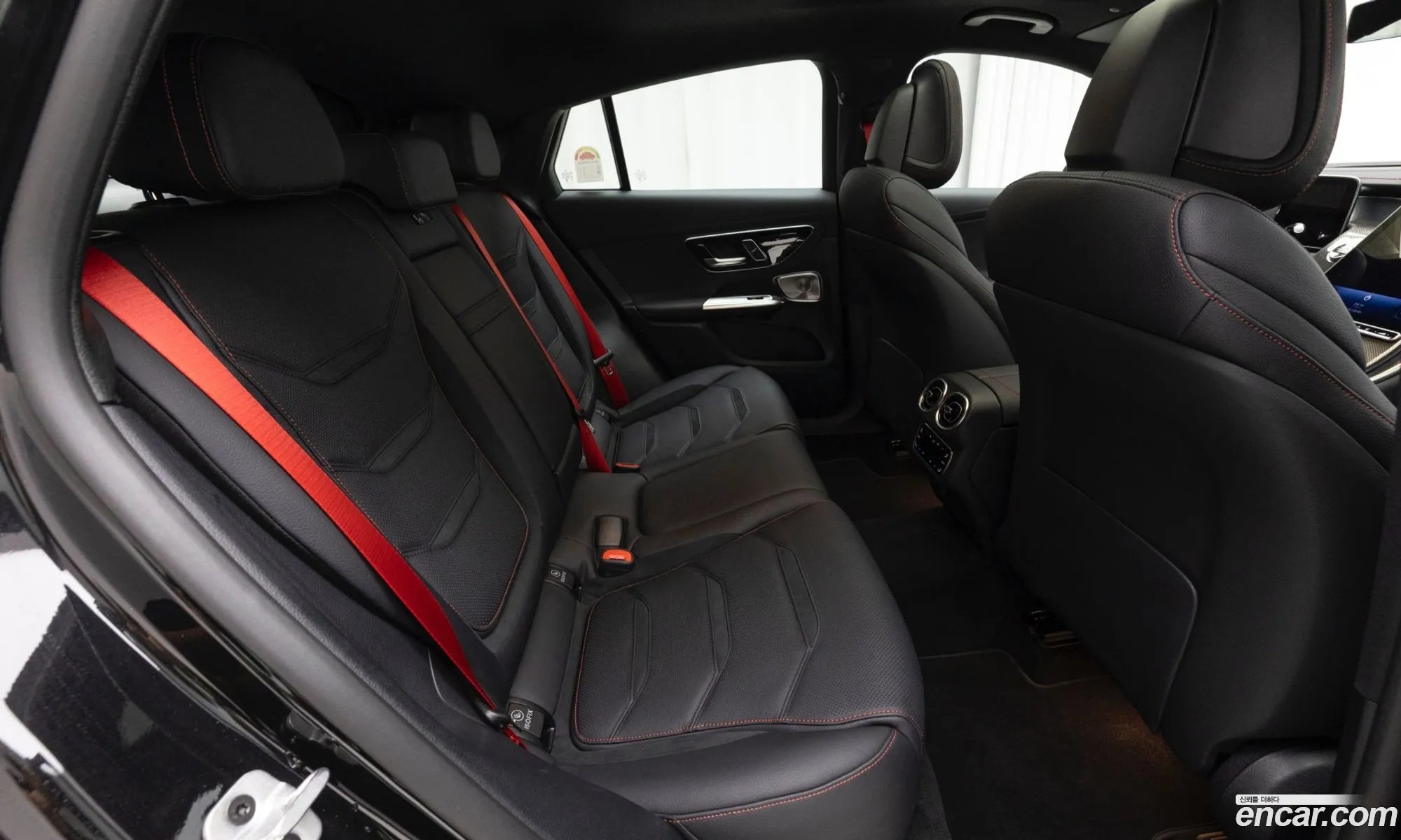 Mercedes-Benz GLC-Class X254 2025 — 12