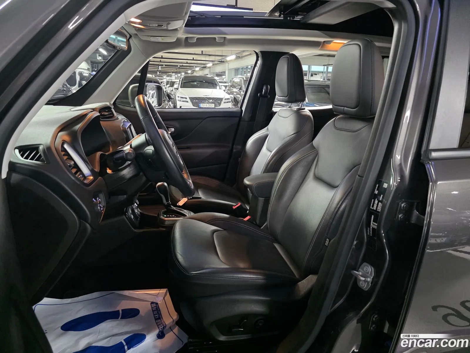 Jeep Renegade 2021 — 10