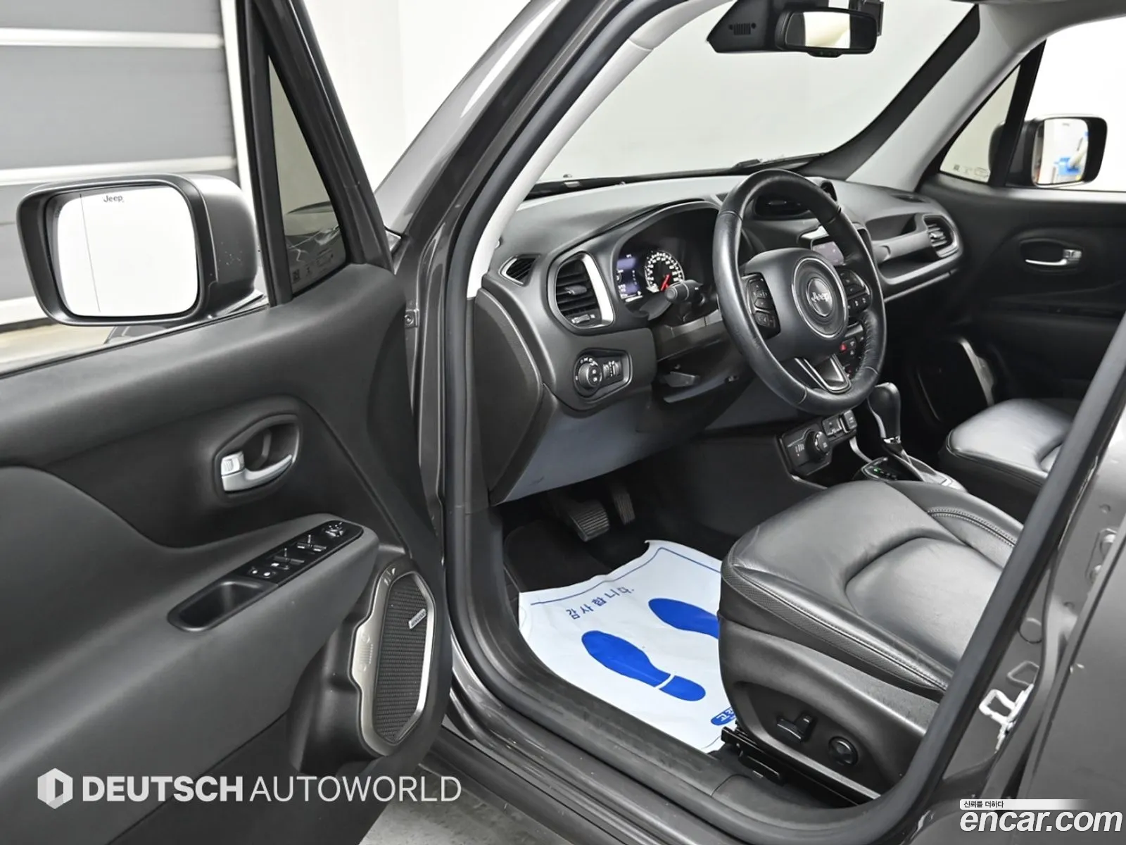 Jeep Renegade 2021 — 12