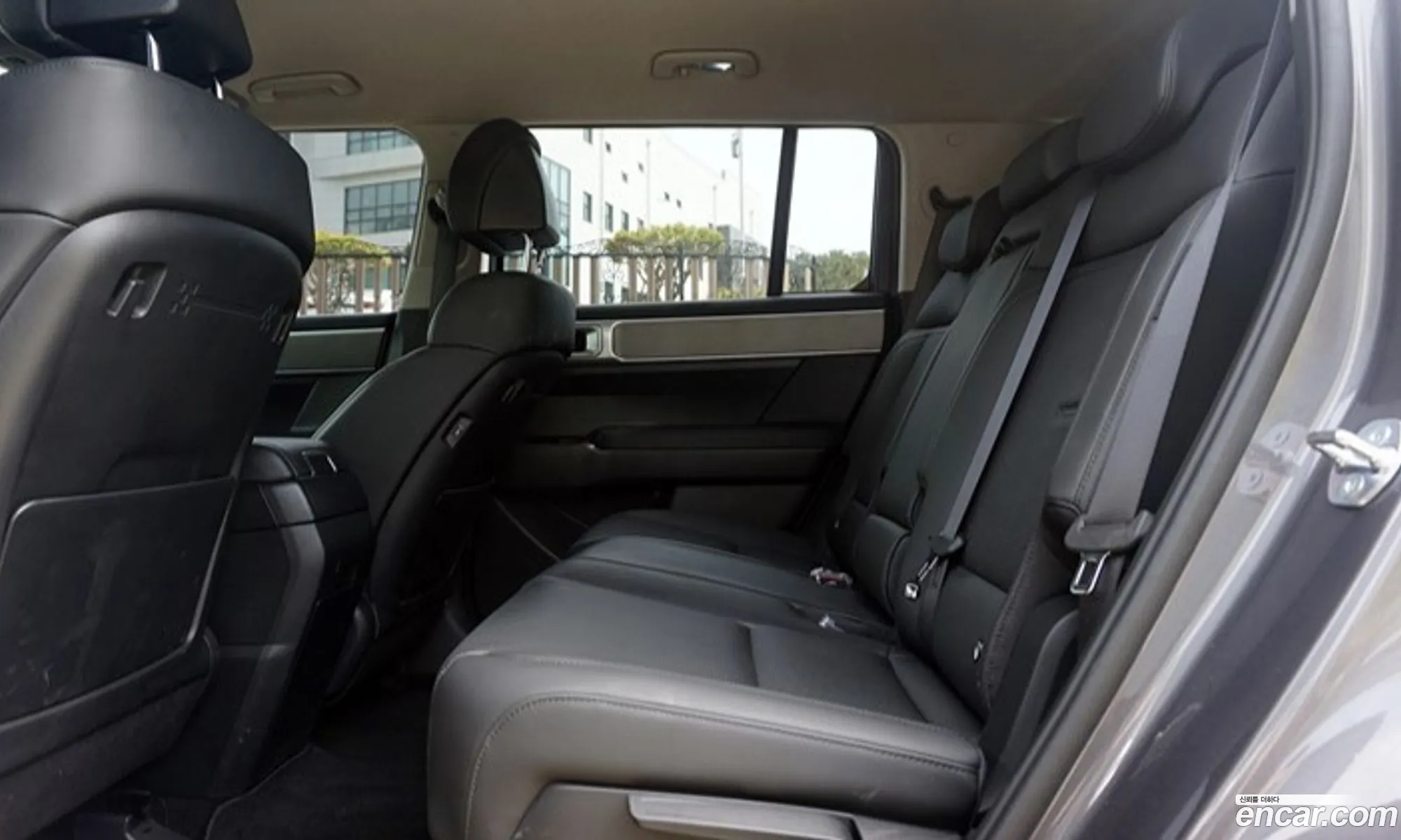 Hyundai Santa Fe 2025 — 7