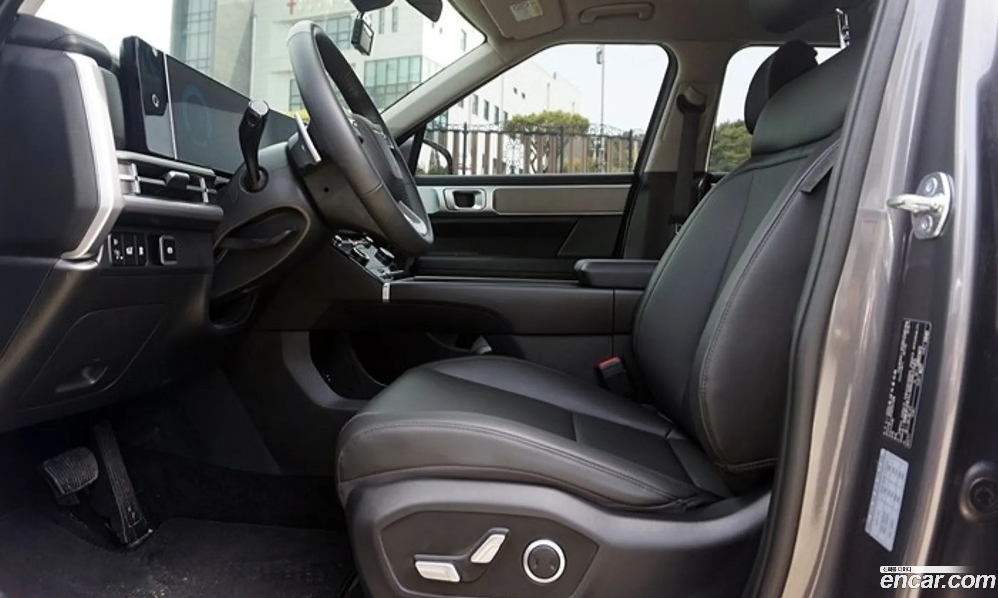 Hyundai Santa Fe 2025 — 14