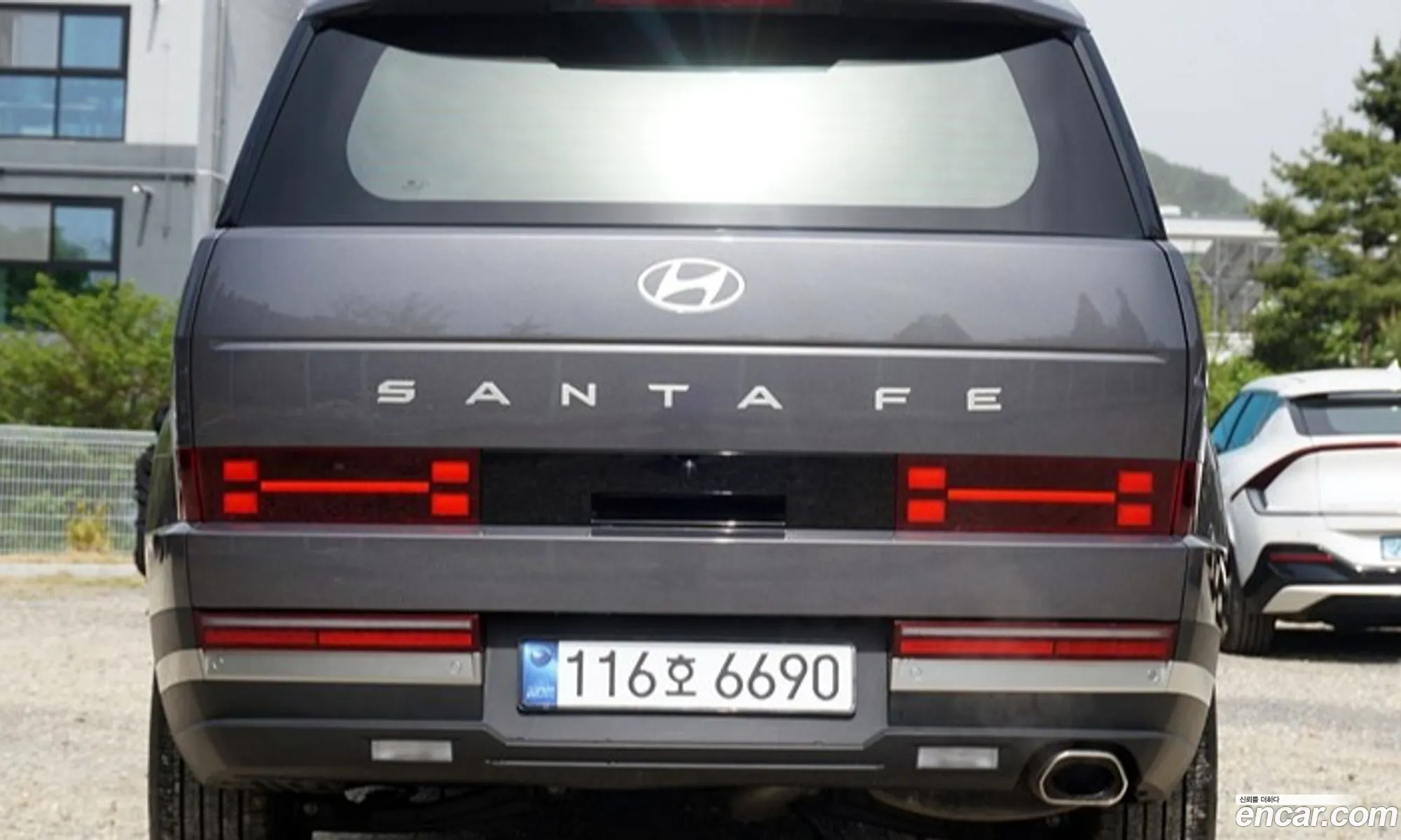 Hyundai Santa Fe 2025 — 10