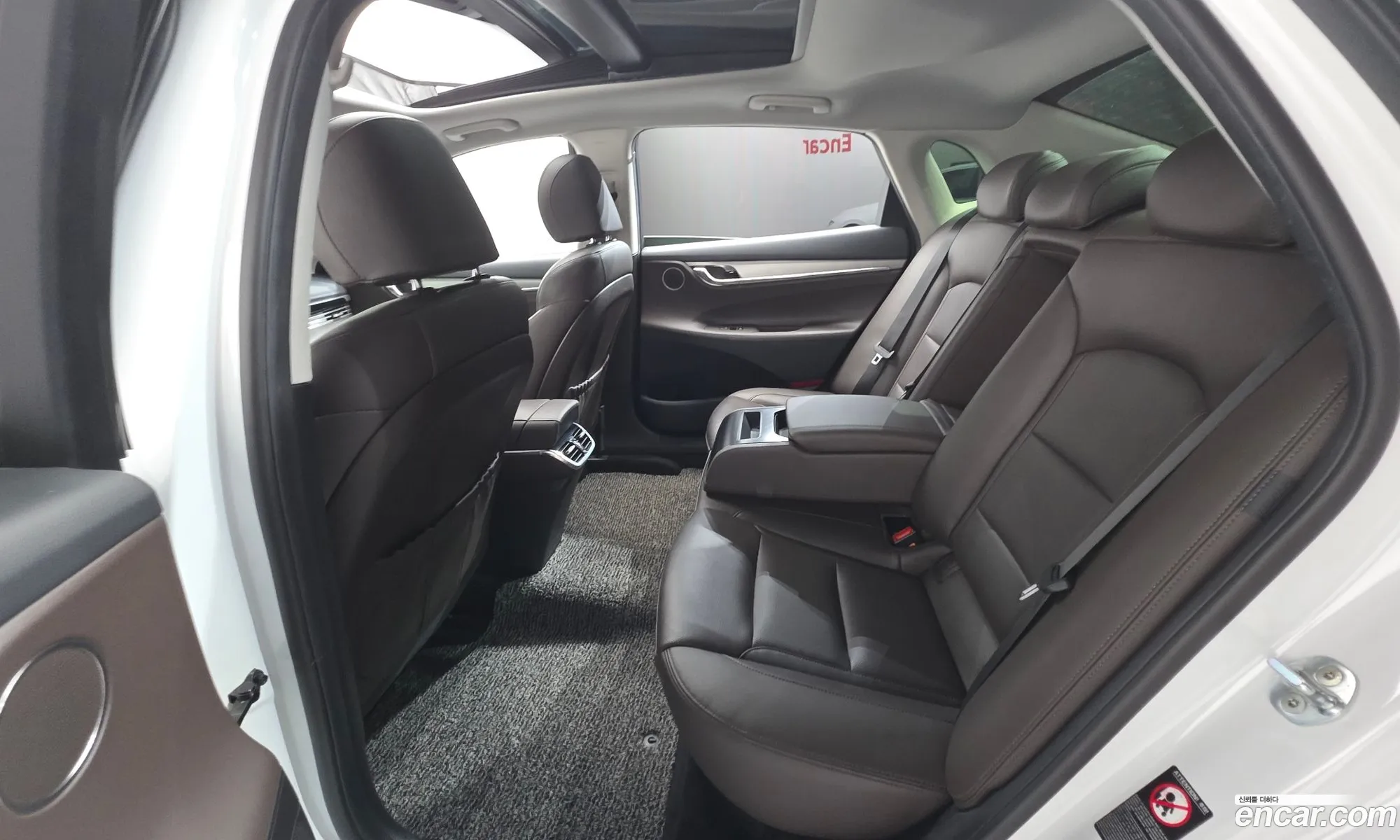 Hyundai Grandeur IG 2020 — 28