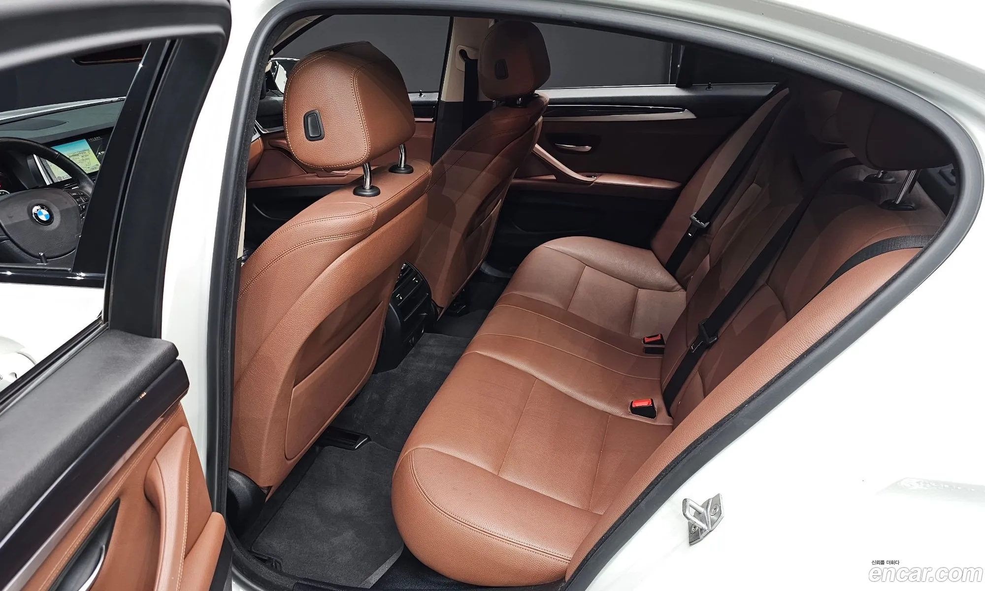 BMW 5 Series 2016 WBA5E5107GG200794 — 5
