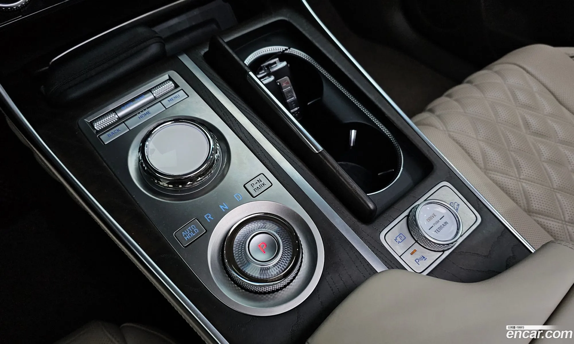 Genesis GV80 2023 — 10