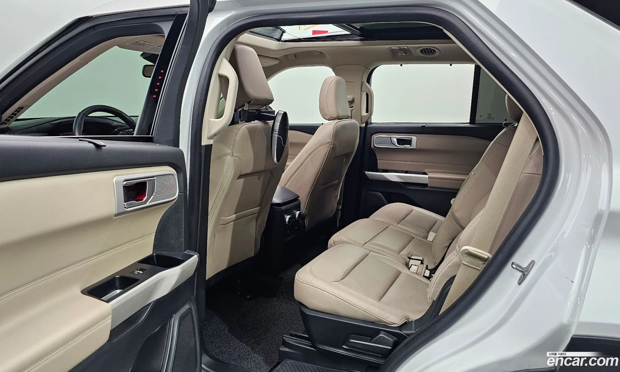 Ford Explorer 6th Gen 2021 1FMSK8FH7MGB48198 — 2